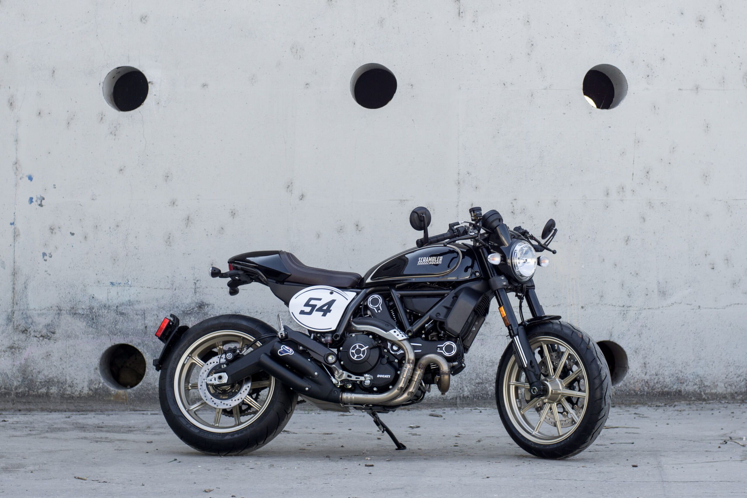 4-17 DUCATI SCRAMBLER CAFE RACER.jpg