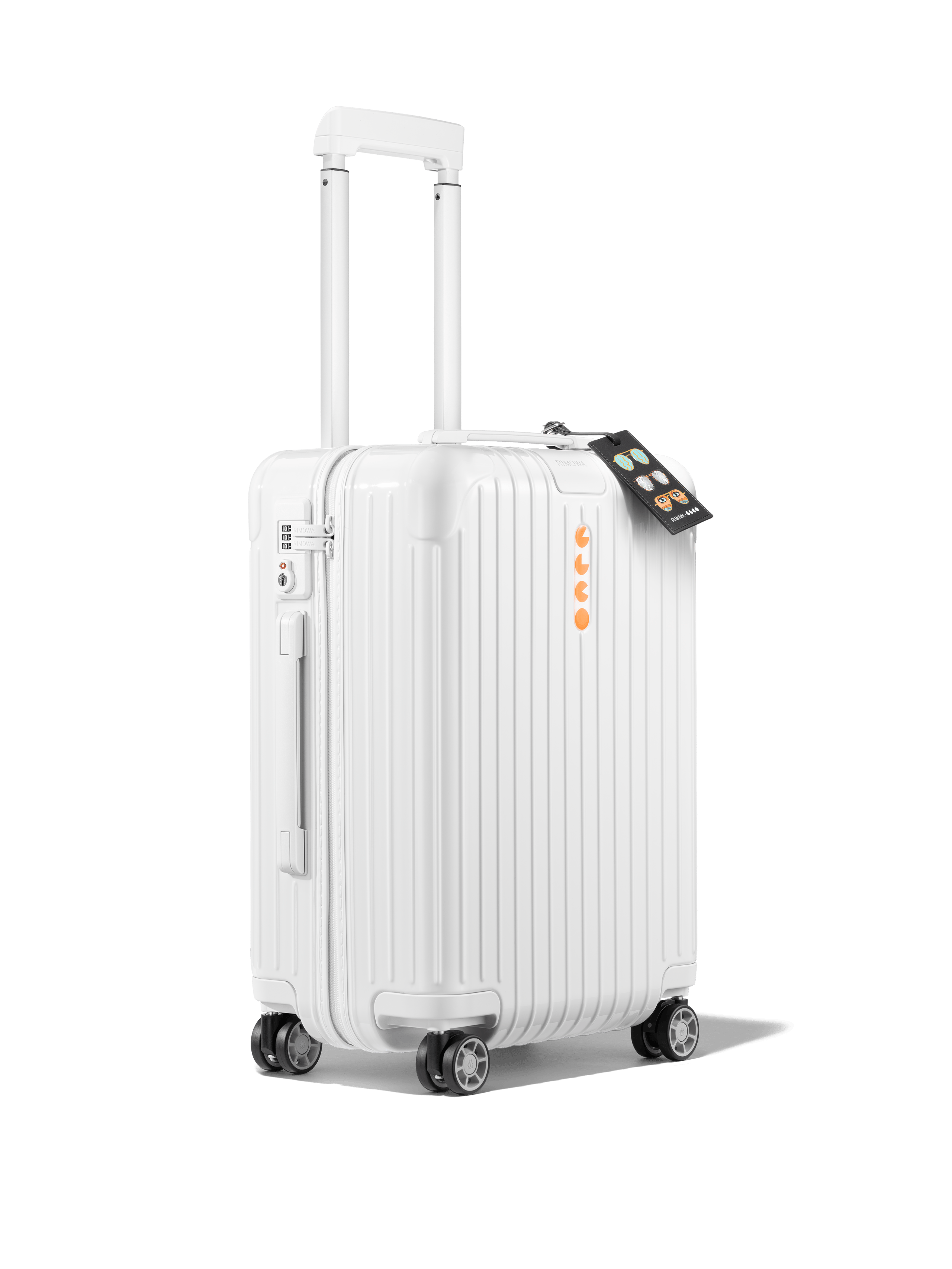 RIMOWA x Garrett Leight_Essnl-White_Luggage-Tag_2