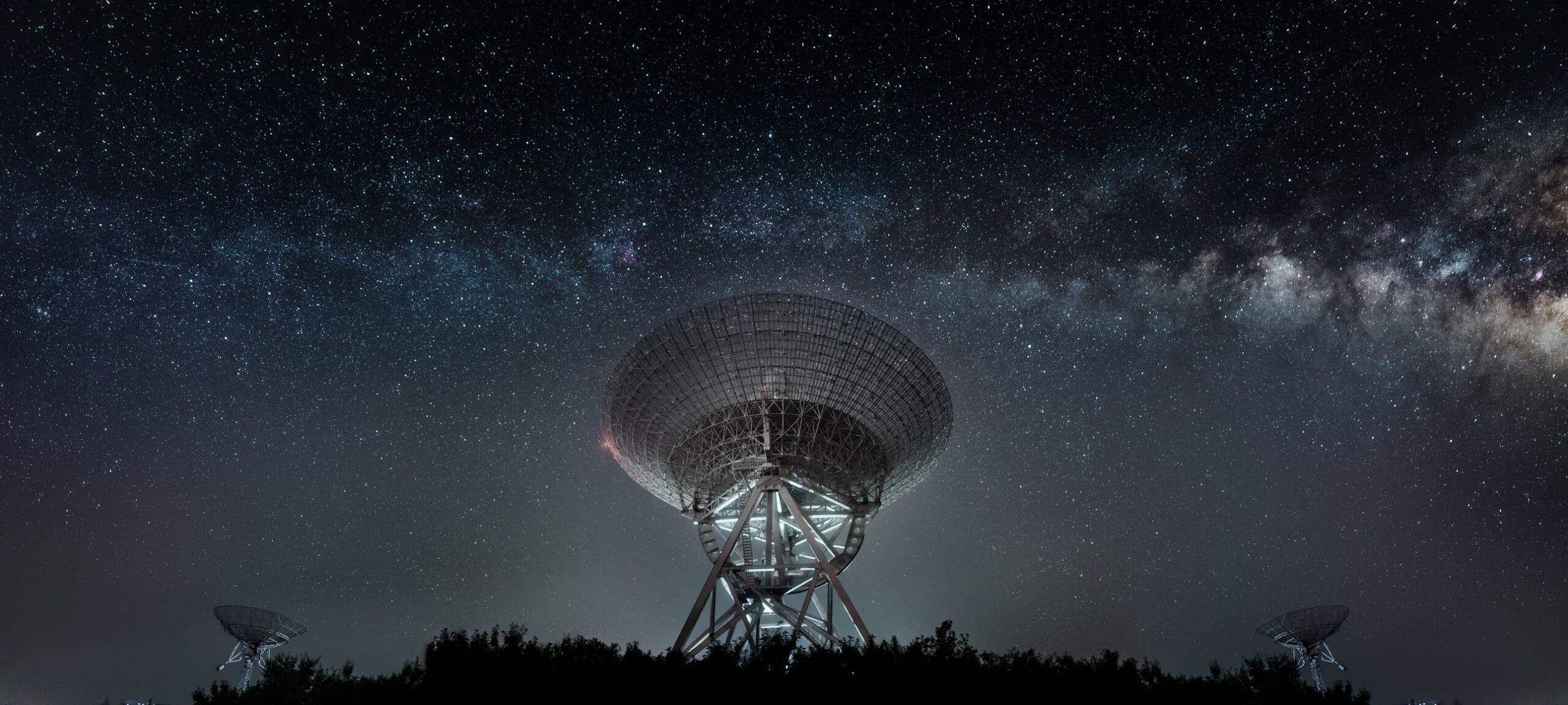 GettyImages-595463638-radio-telescope