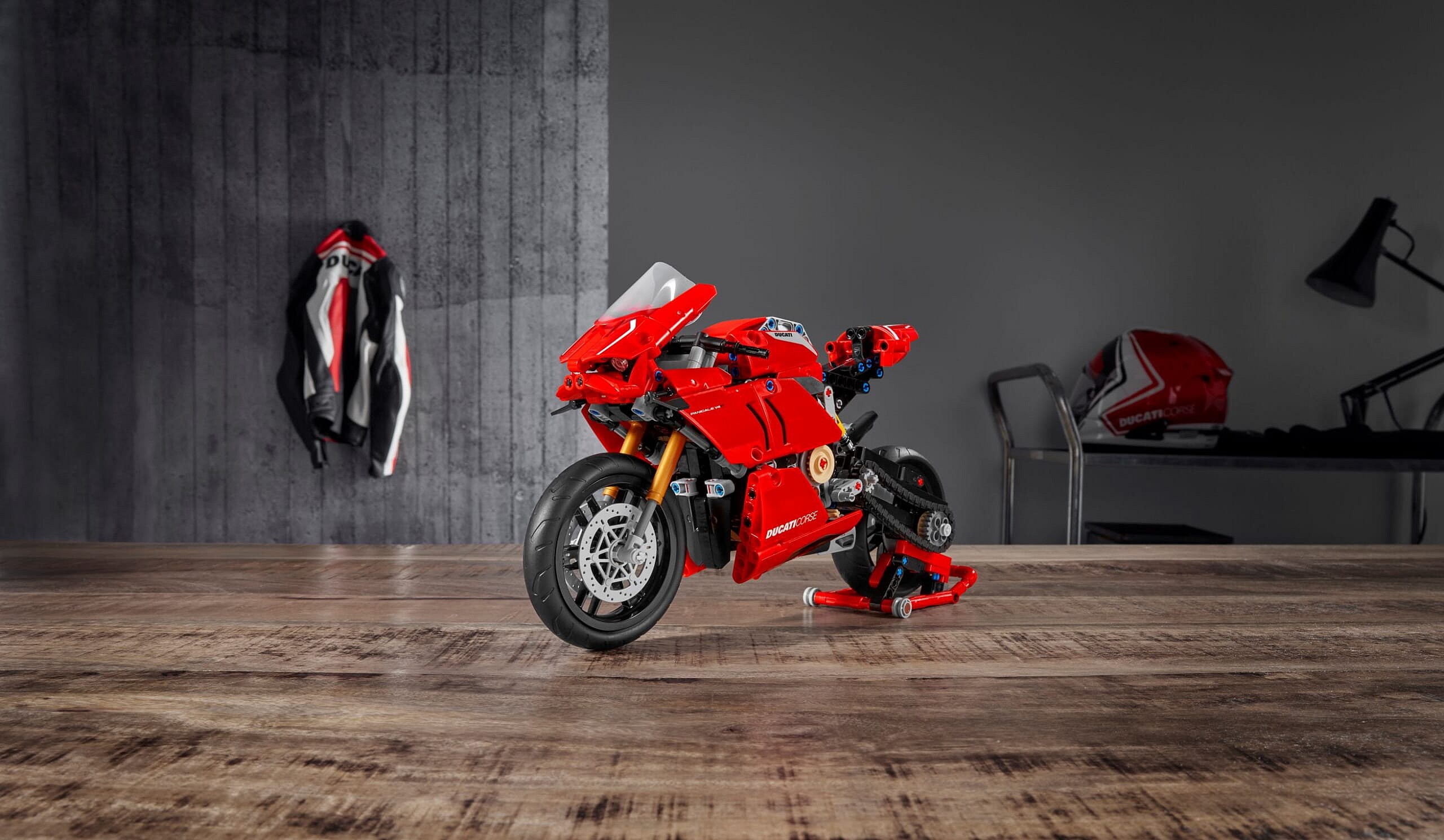 Lego Ducati Panigale V4 R (2)