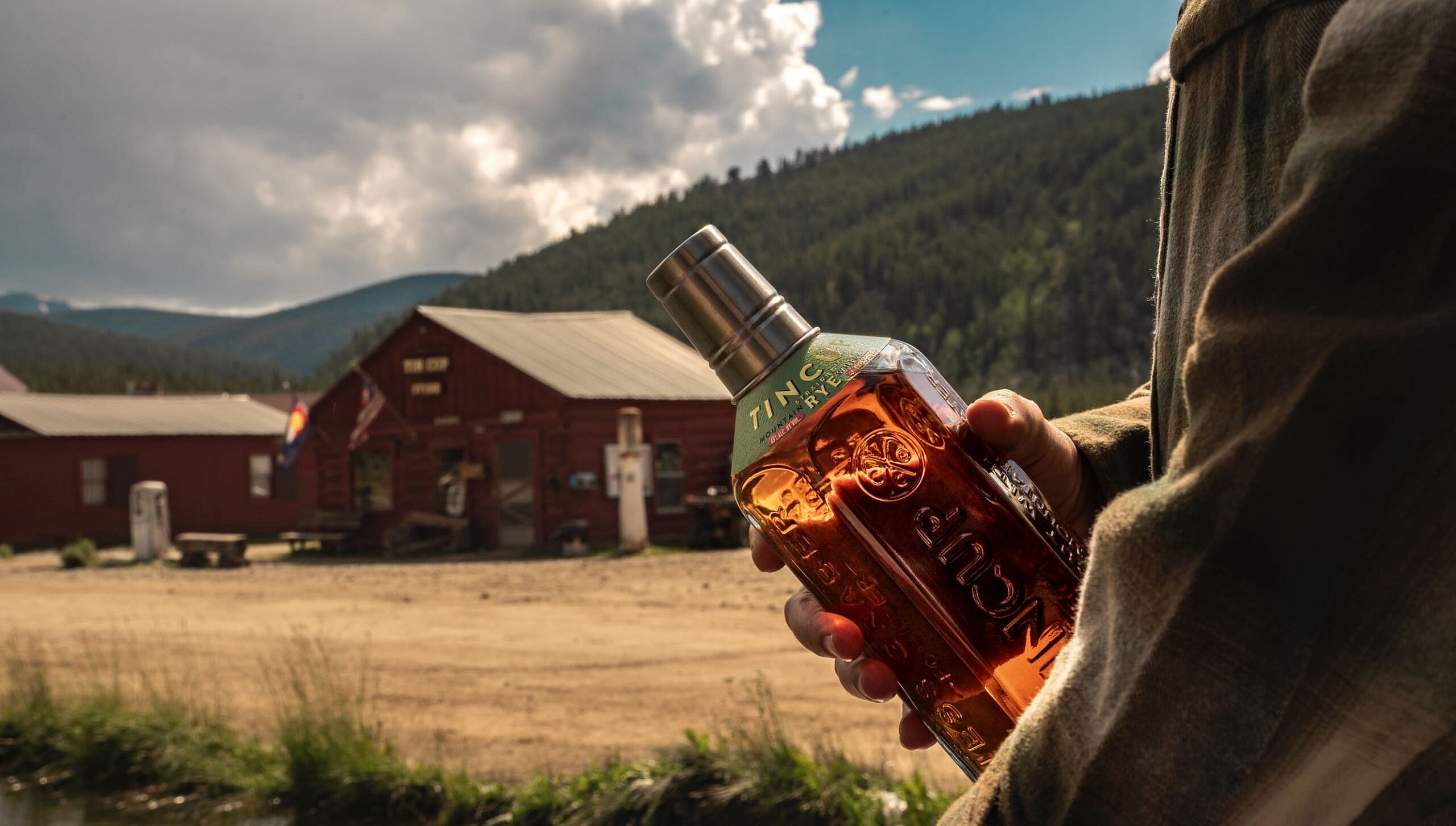 Tincup Rye Whiskey (1)