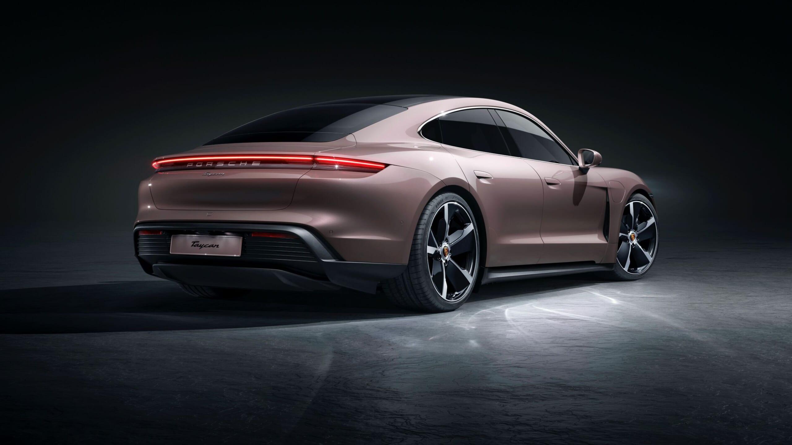 2021 Porsche Taycan RWD (5)