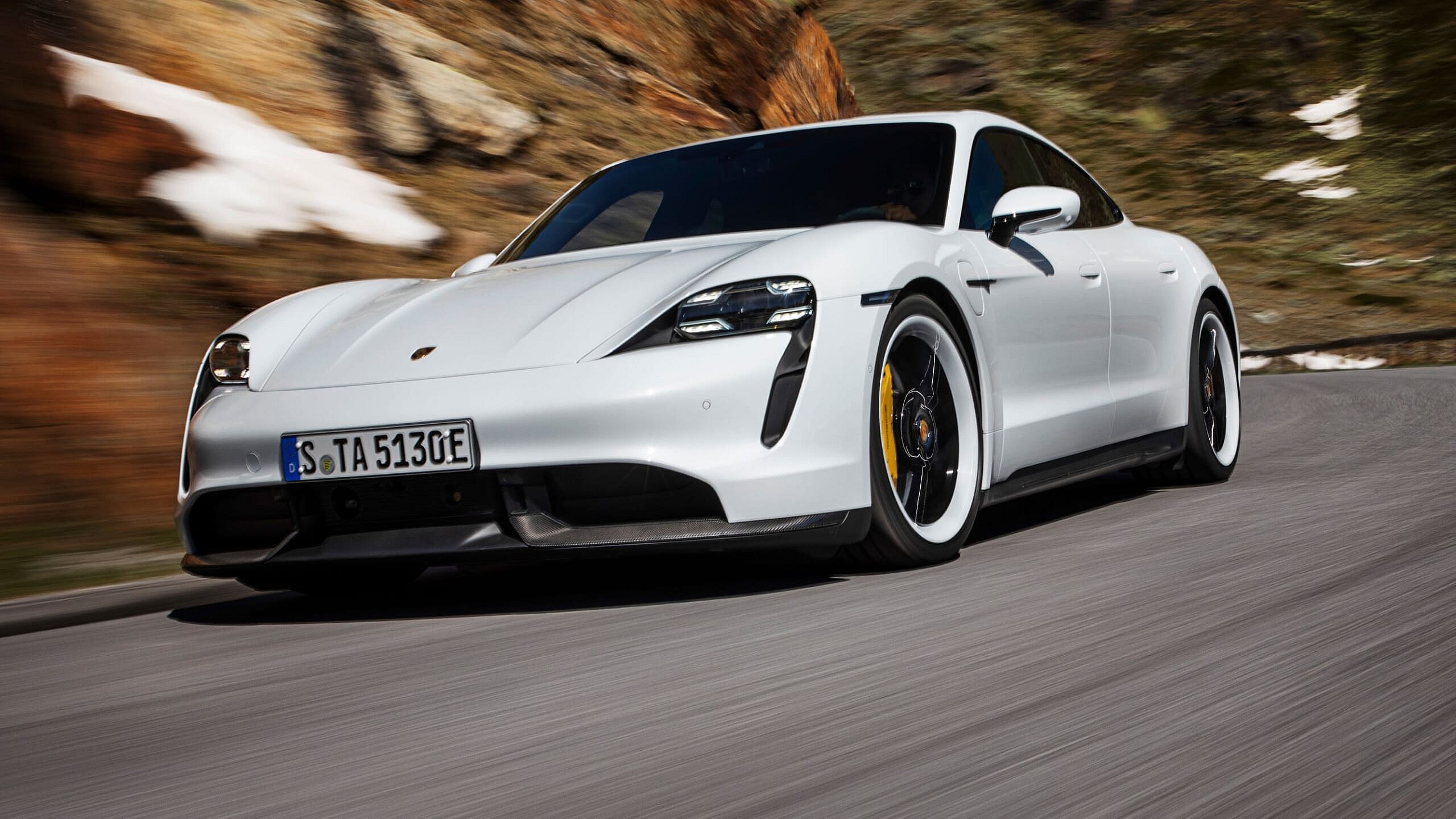 2020 Porsche Taycan (7)
