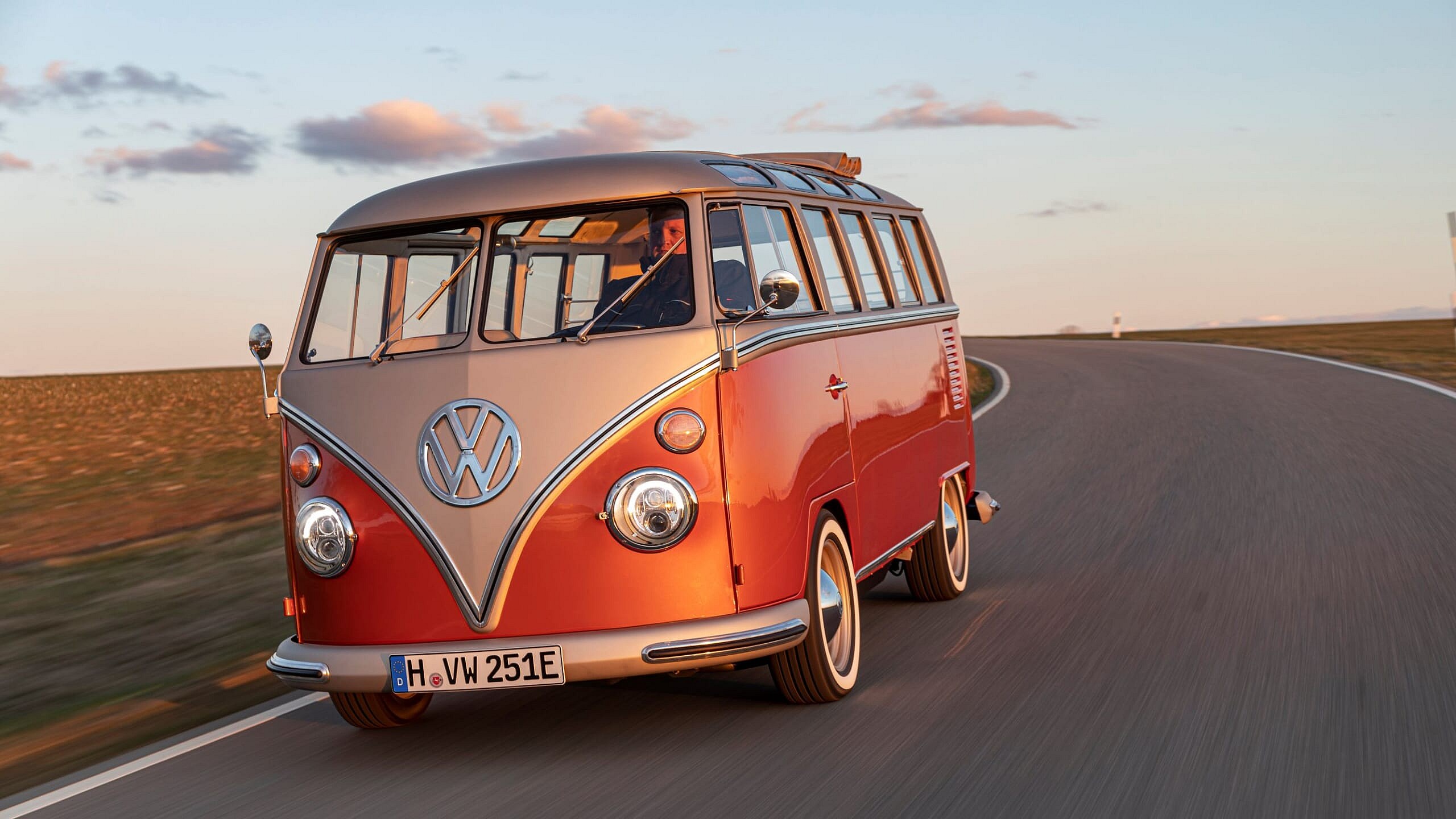 Volkswagen E-Bulli (1)