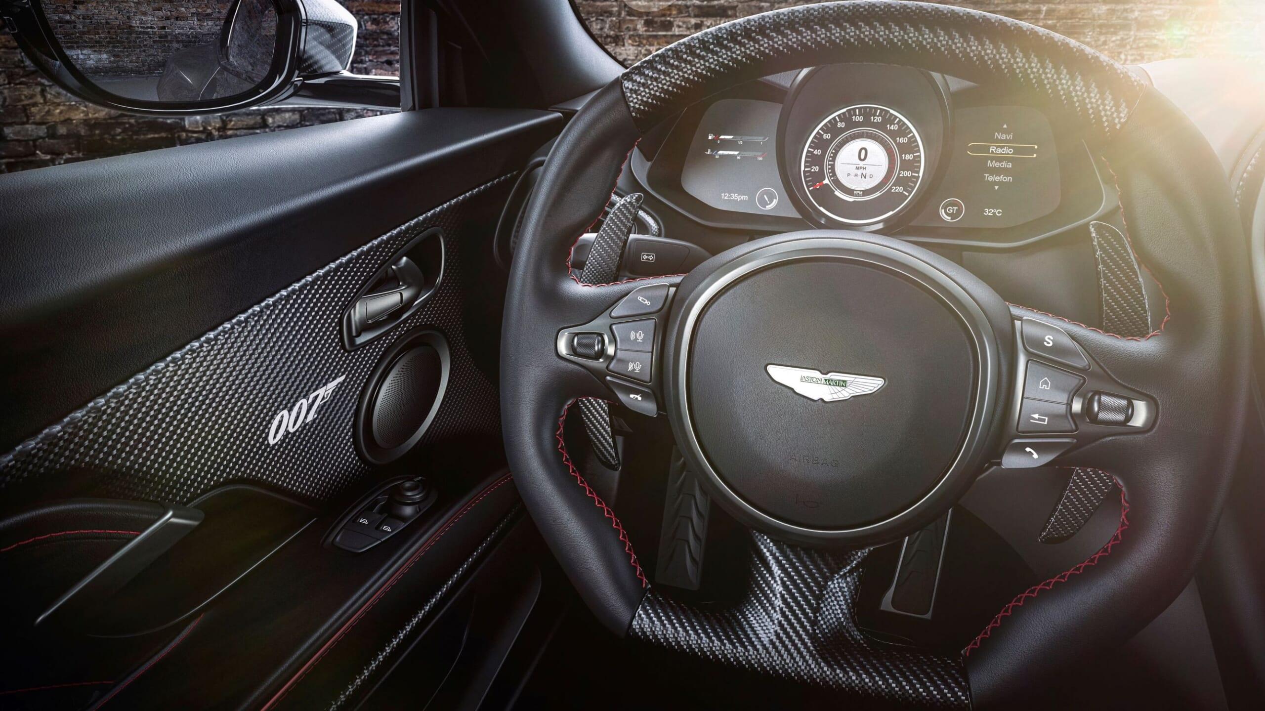 Aston Martin DBS Superleggera 007 Edition (1)