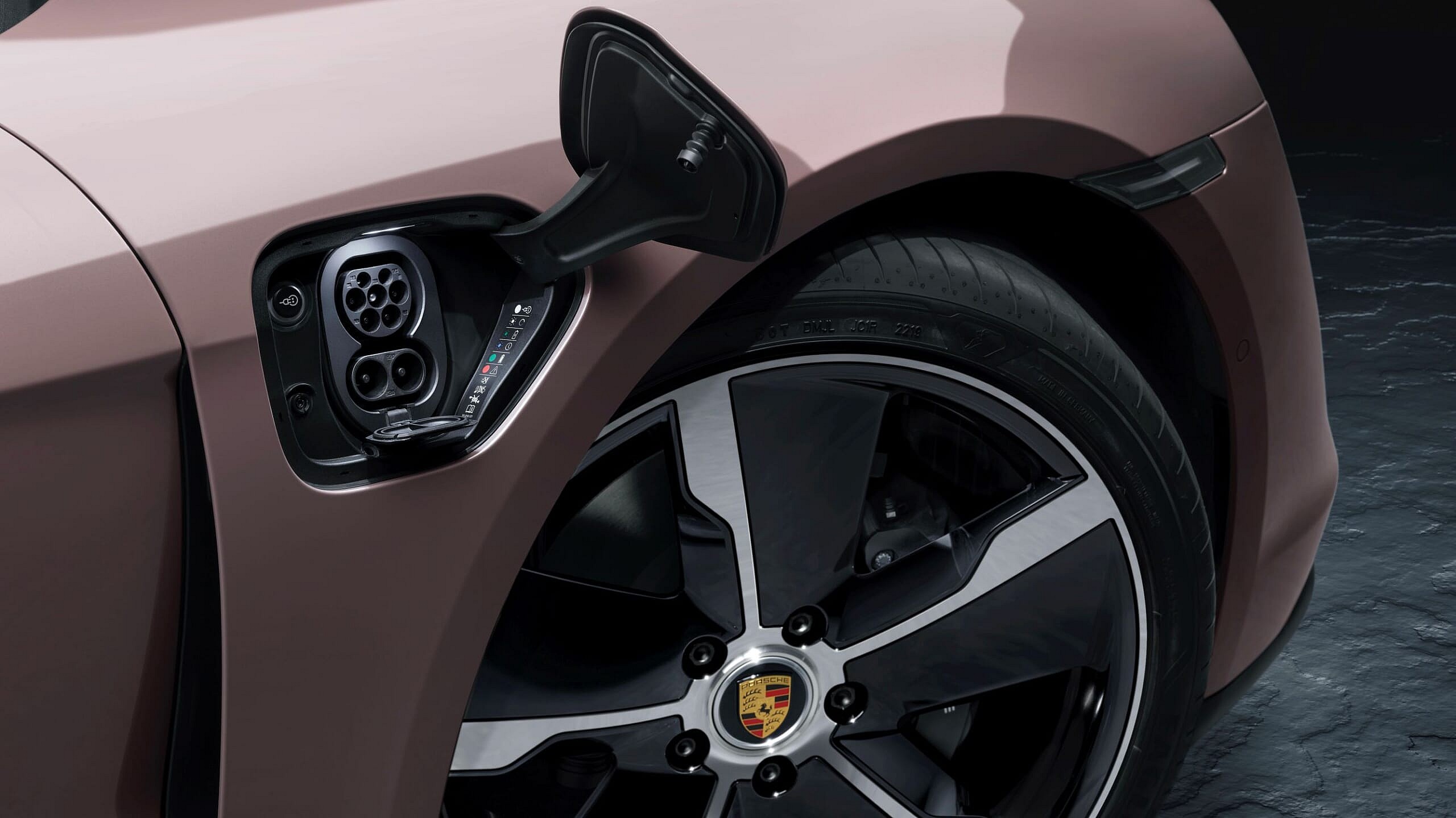 2021 Porsche Taycan RWD  (2)