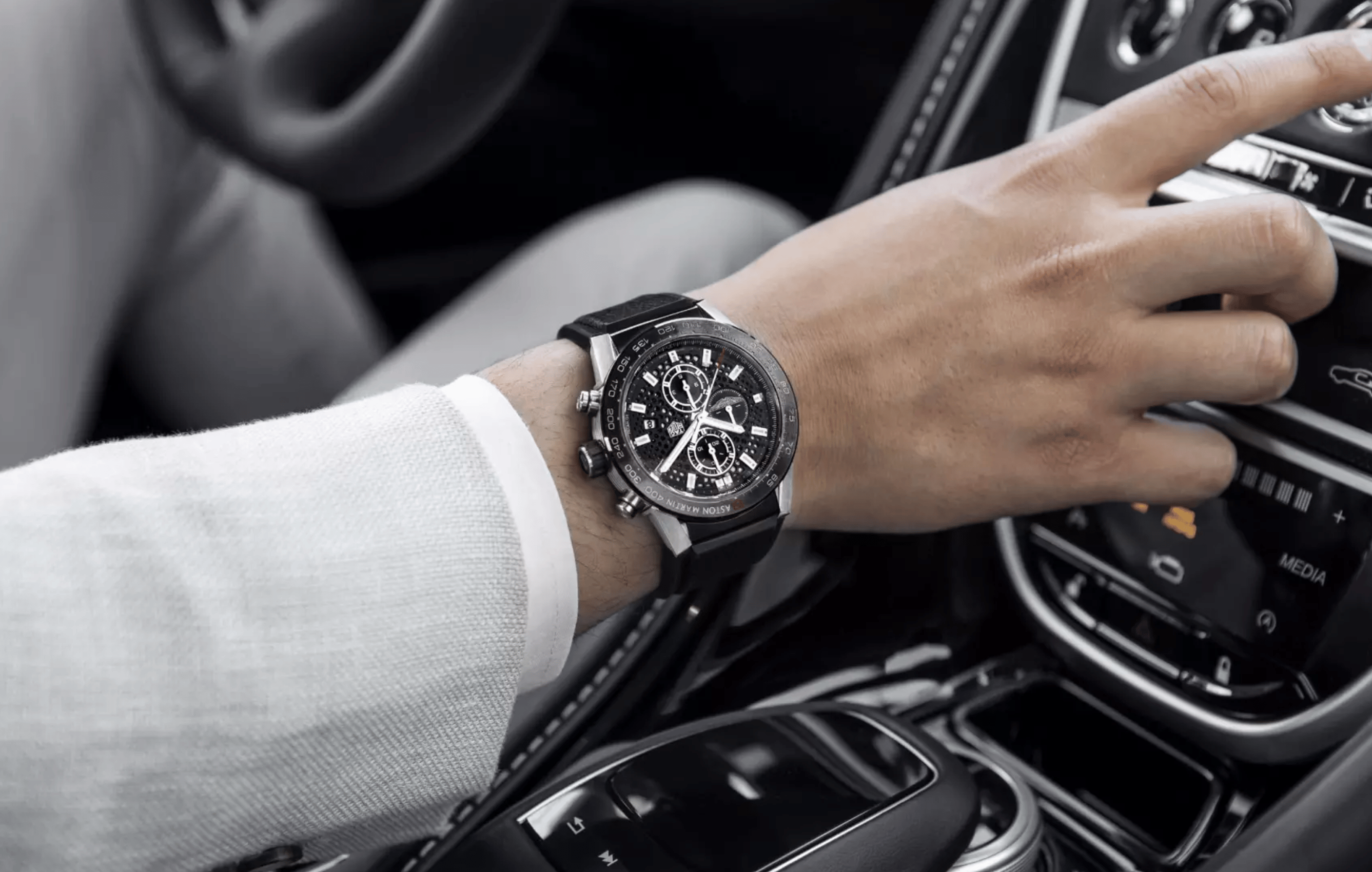 tag-heuer-aston-martin-2