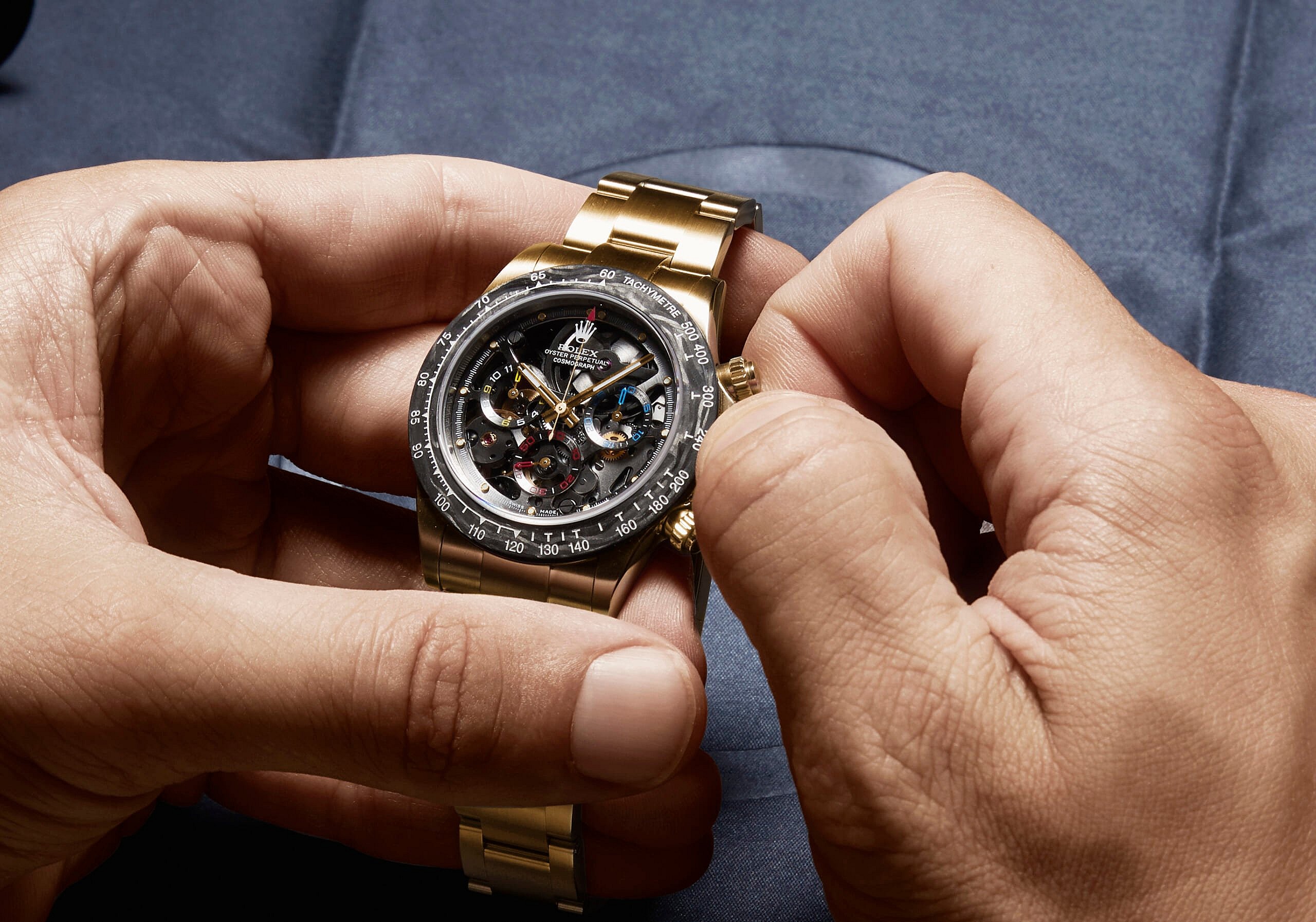 jpm_x_ag_la_montoya_gold_in_hands
