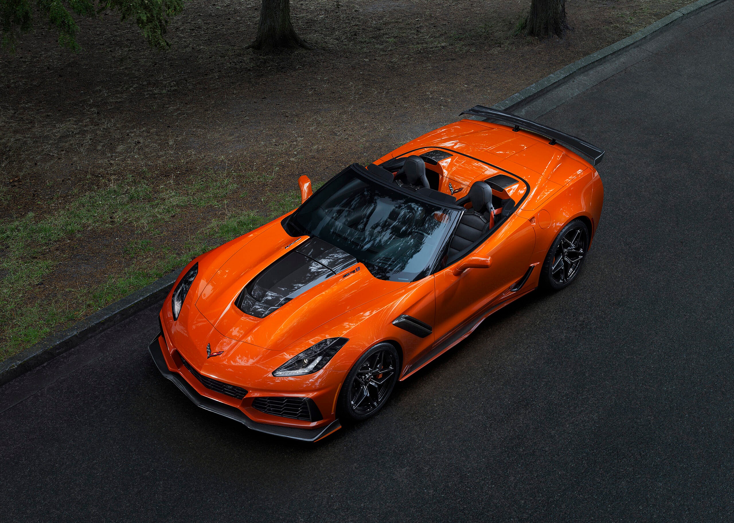 2019-Chevrolet-Corvette-ZR1-Convertible-016
