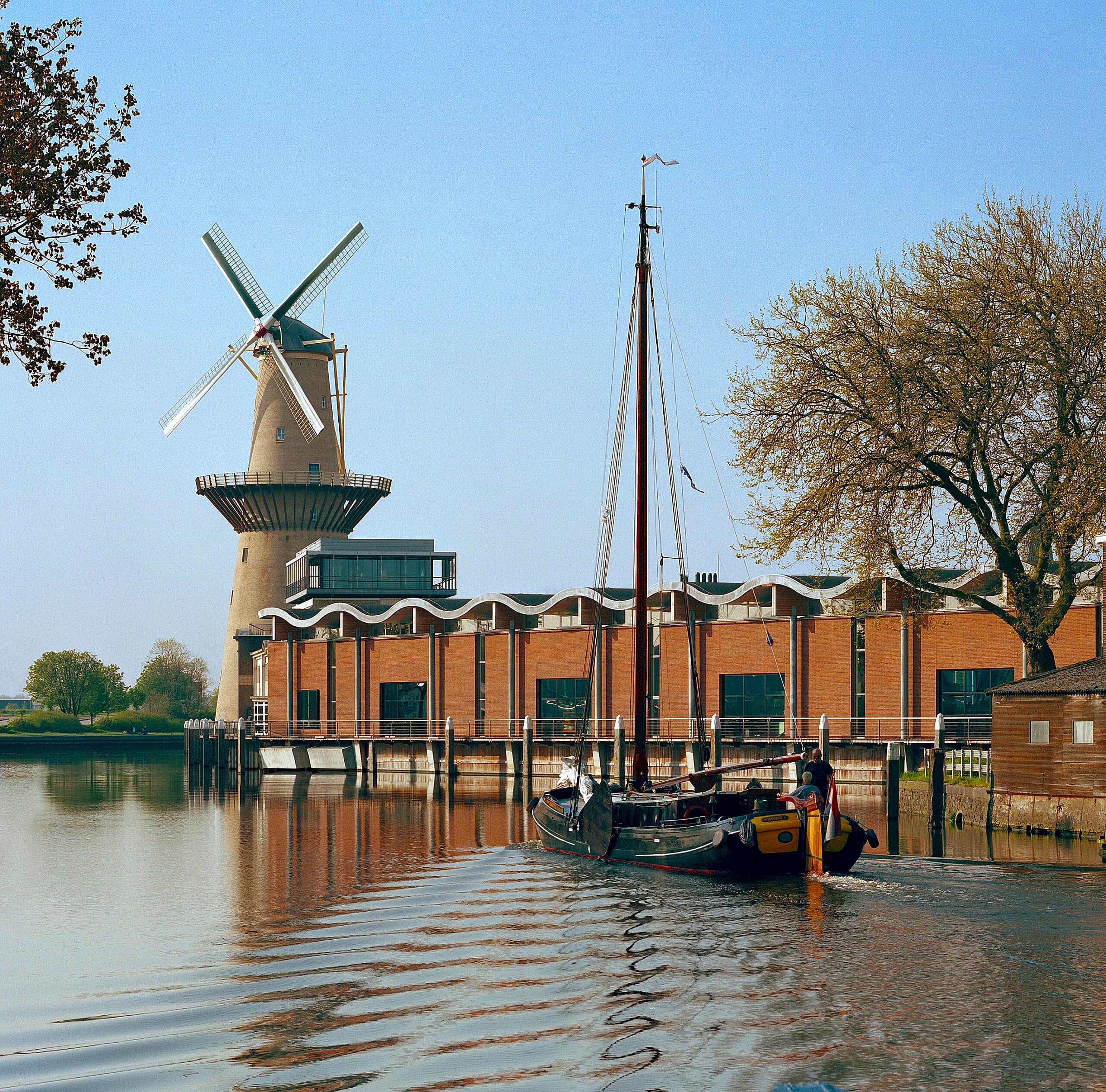 Nolet Family Distillery Daytime.jpg