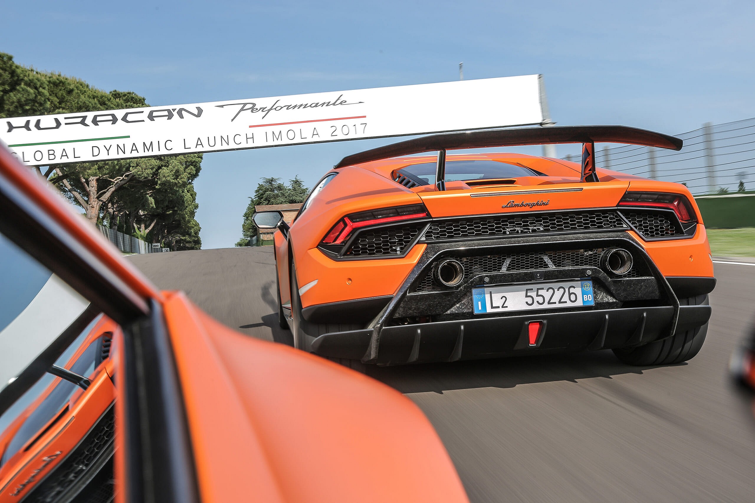 Huracan_Performante_orange_103