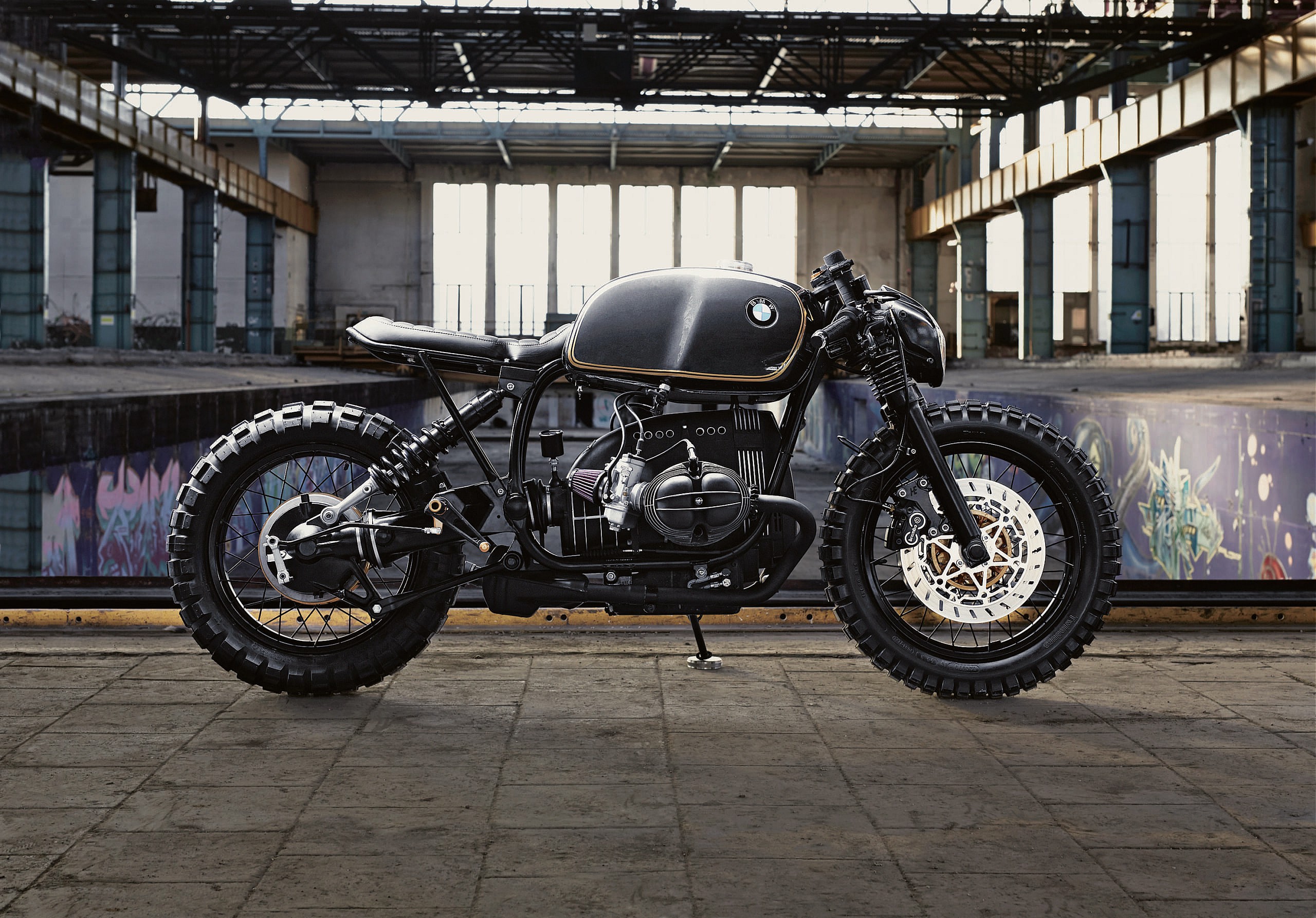 0616-MX-FB_CafeRacer.03.jpg