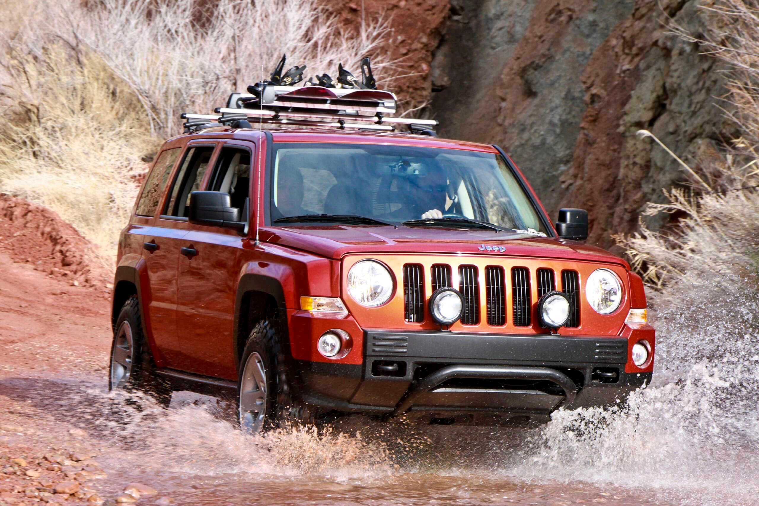 2008 Jeep Patriot water