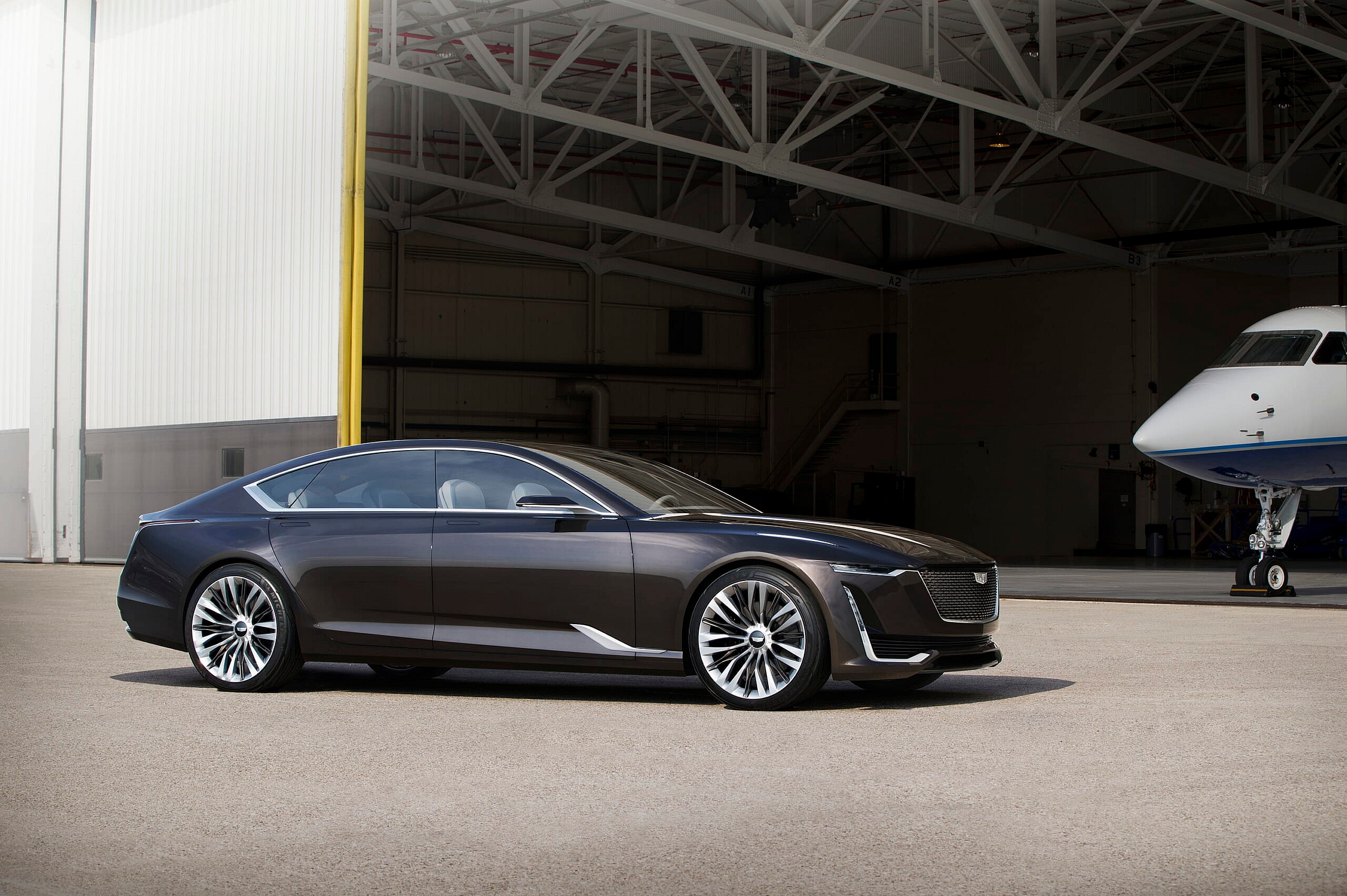 2016-Cadillac-Escala-Concept-Exterior-004.jpg