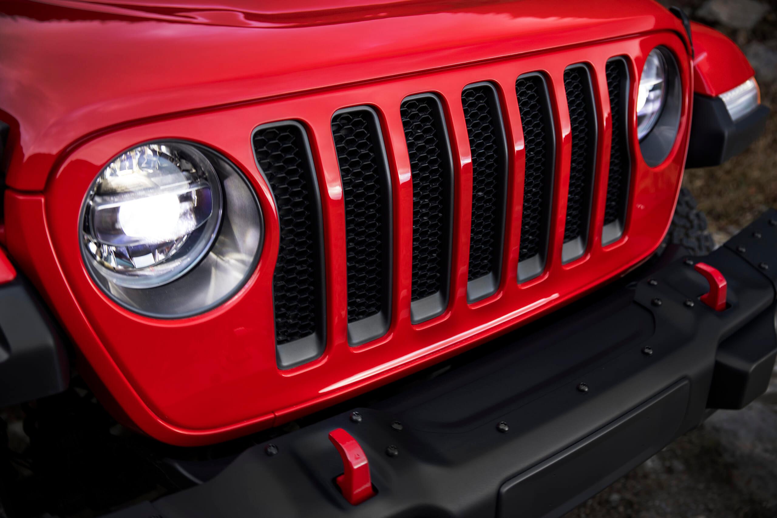 2018 Jeep Wrangler_195WR