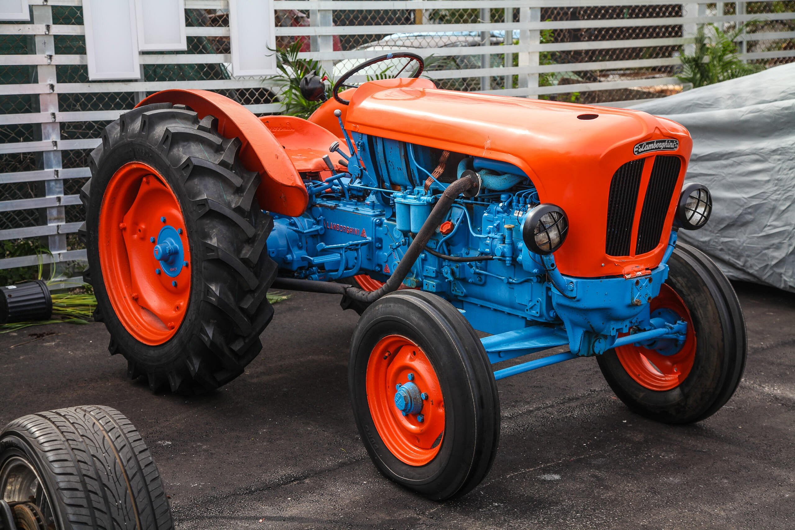 1953 Lamborghini Tractor.jpg