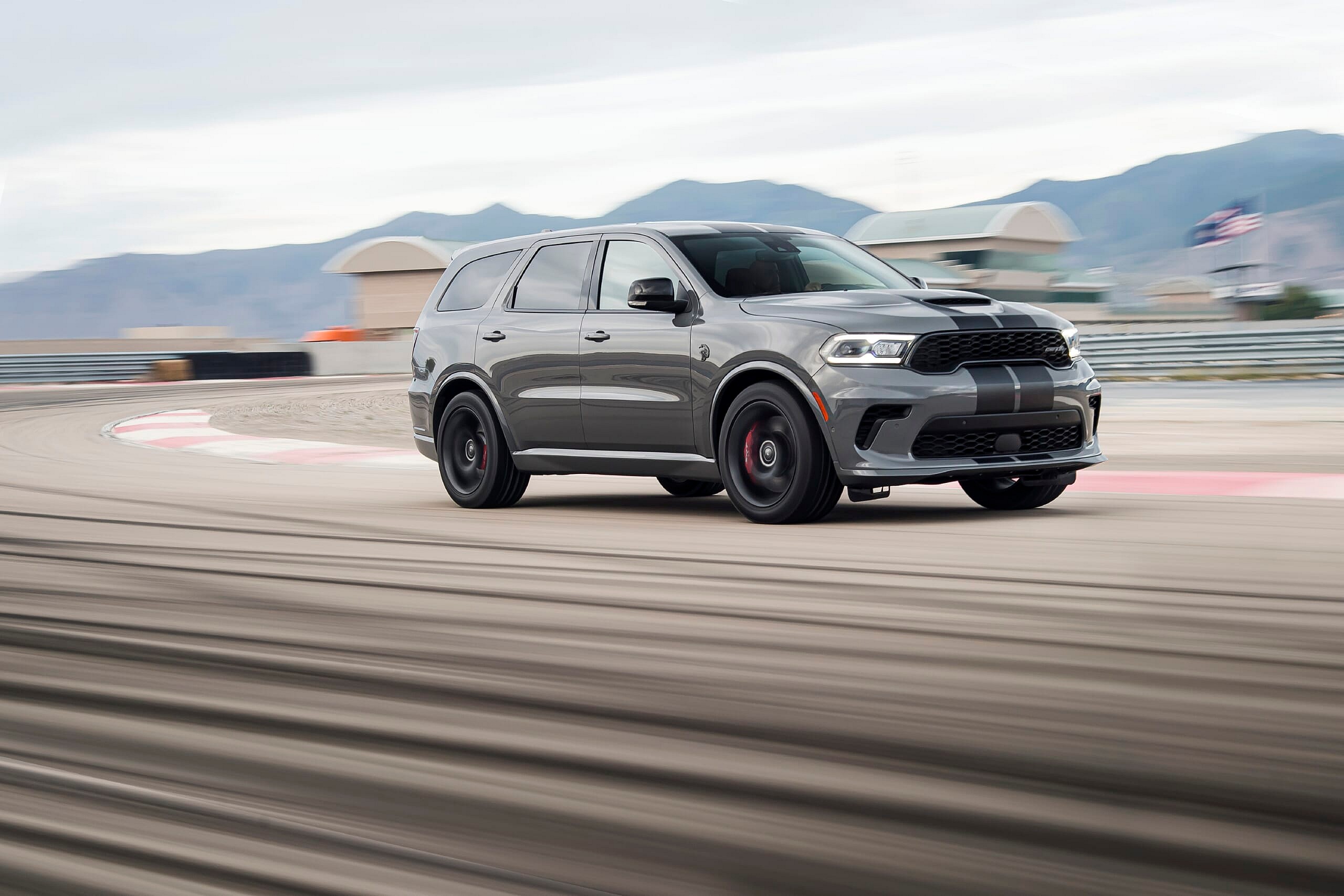 2021 Dodge Durango SRT Hellcat (1)