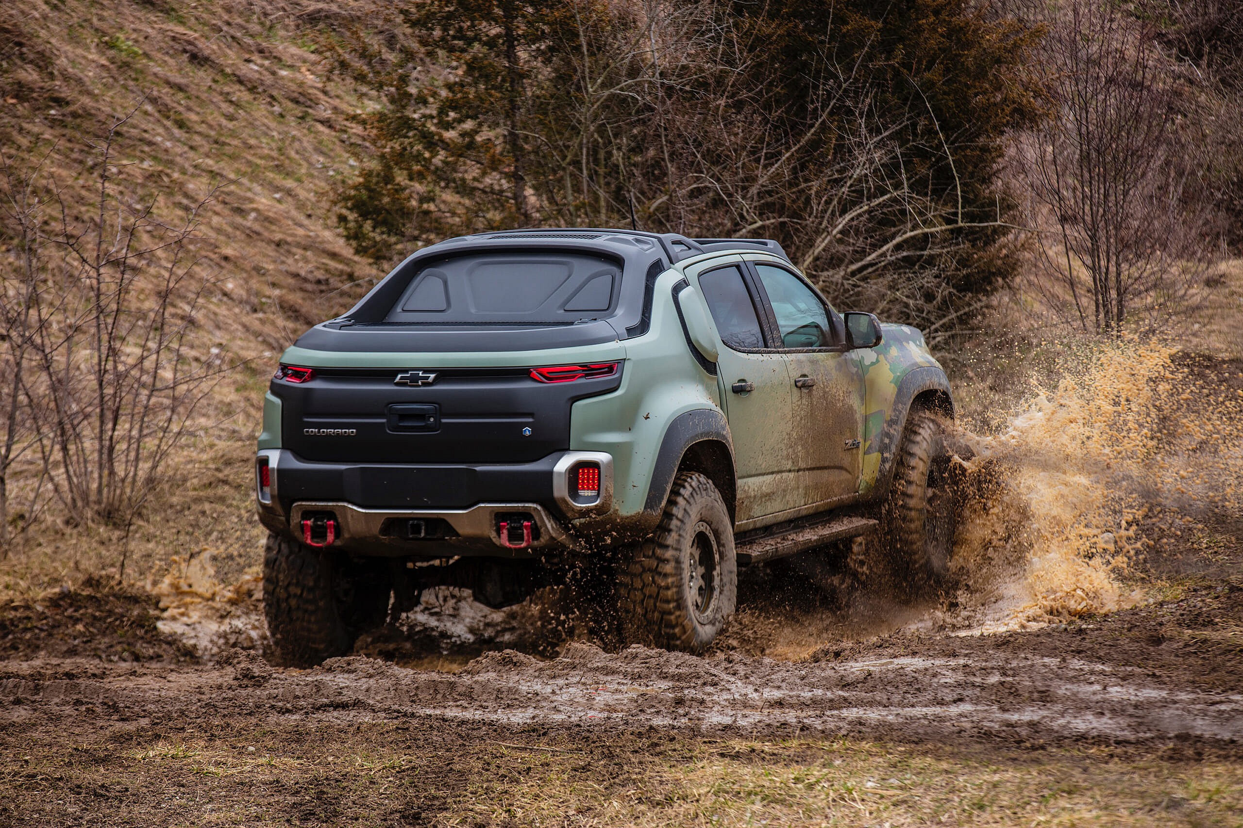 Chevrolet-Colorado-ZH2-FuelCell-ElectricVehicle-019