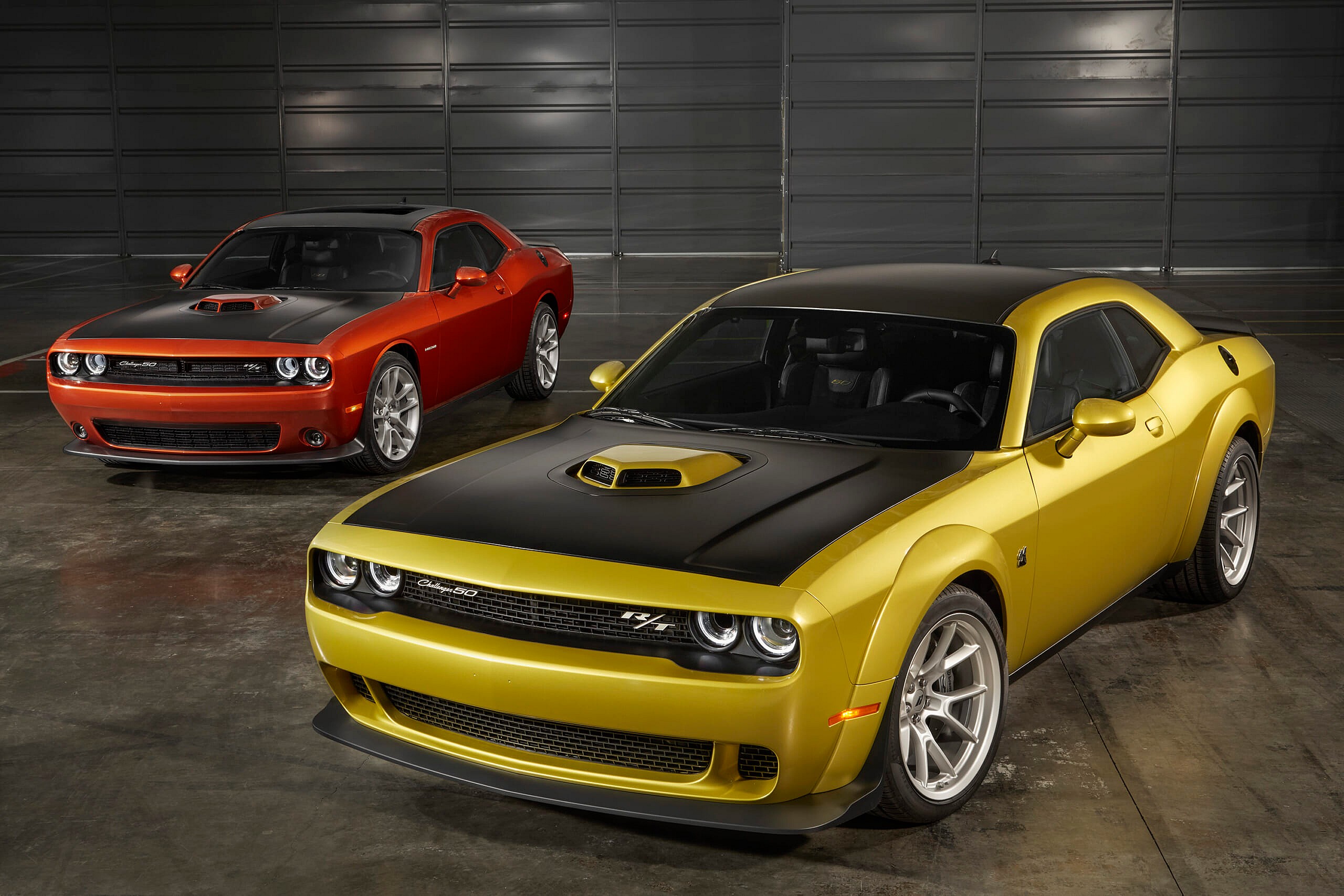 Dodge Challenger 50th Anniversary Edition (2)