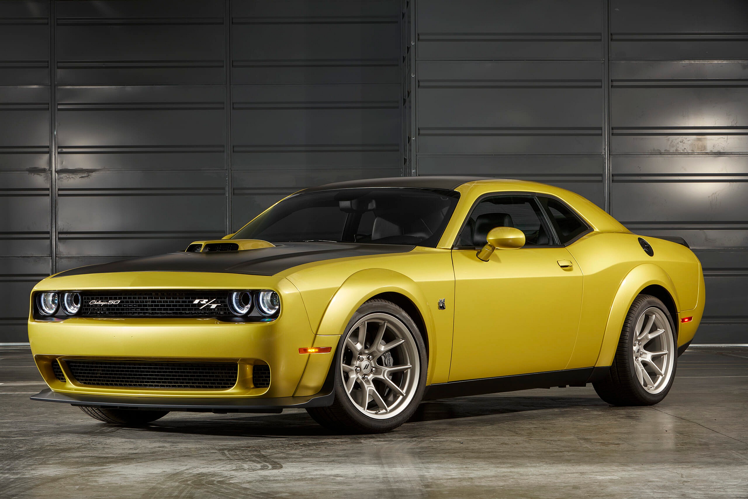 Dodge Challenger 50th Anniversary Edition (3)