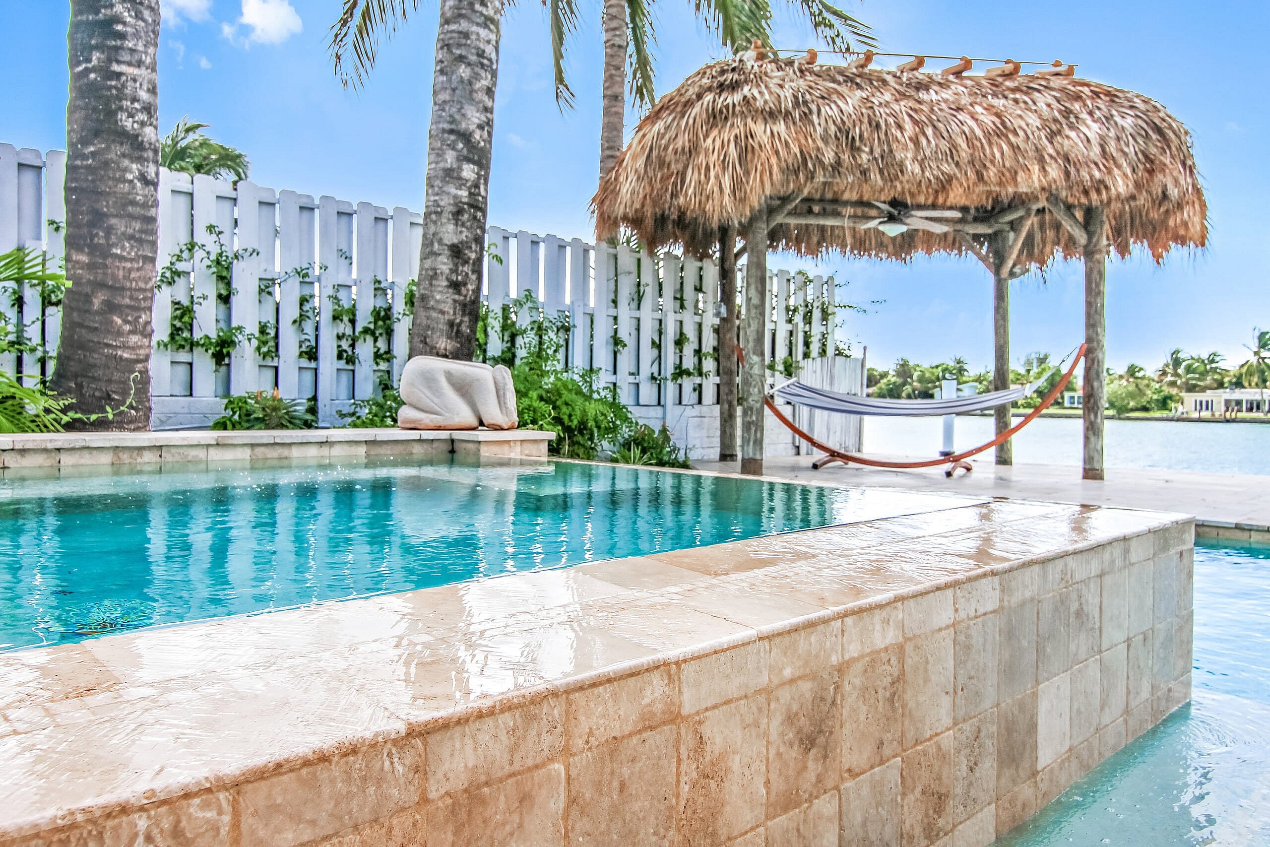miami pool 2