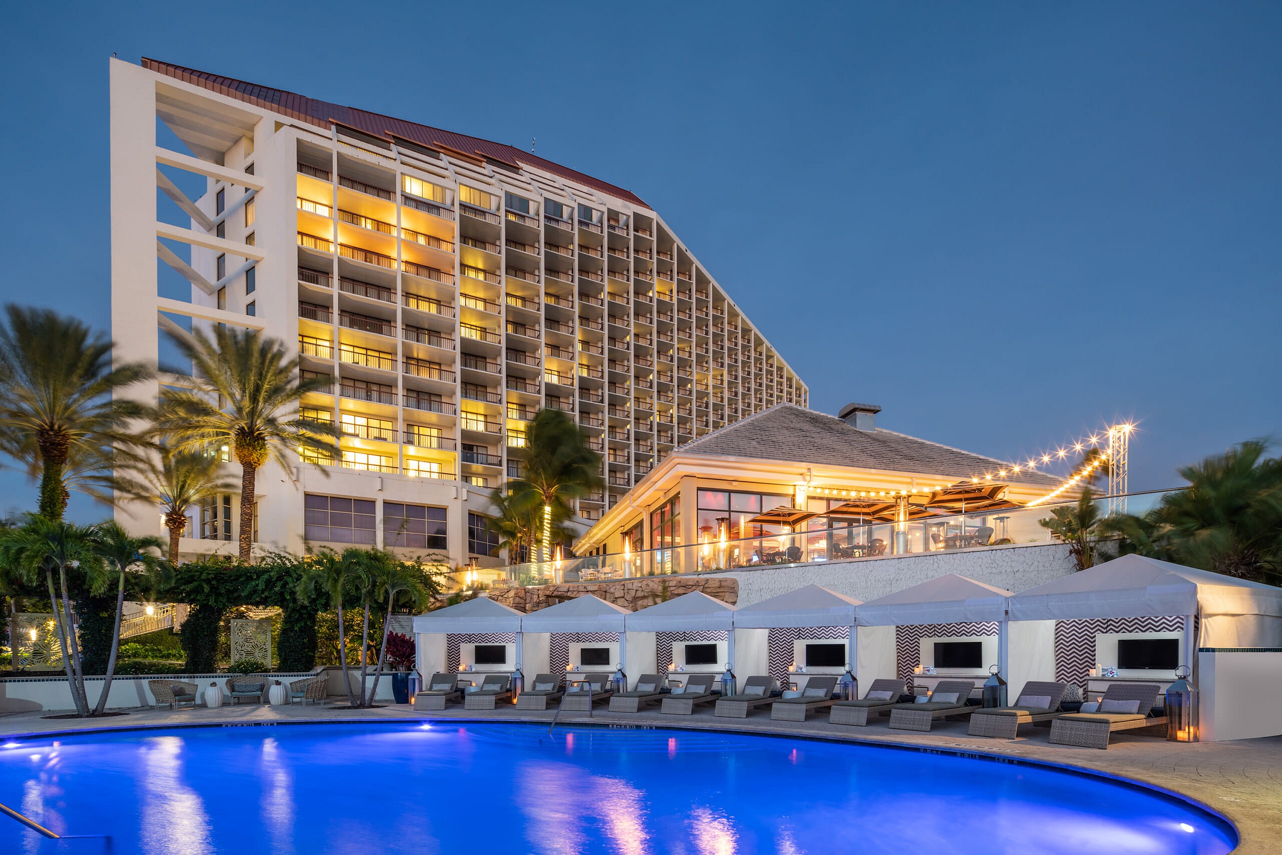 Naples Grande Palm Pool Exterior
