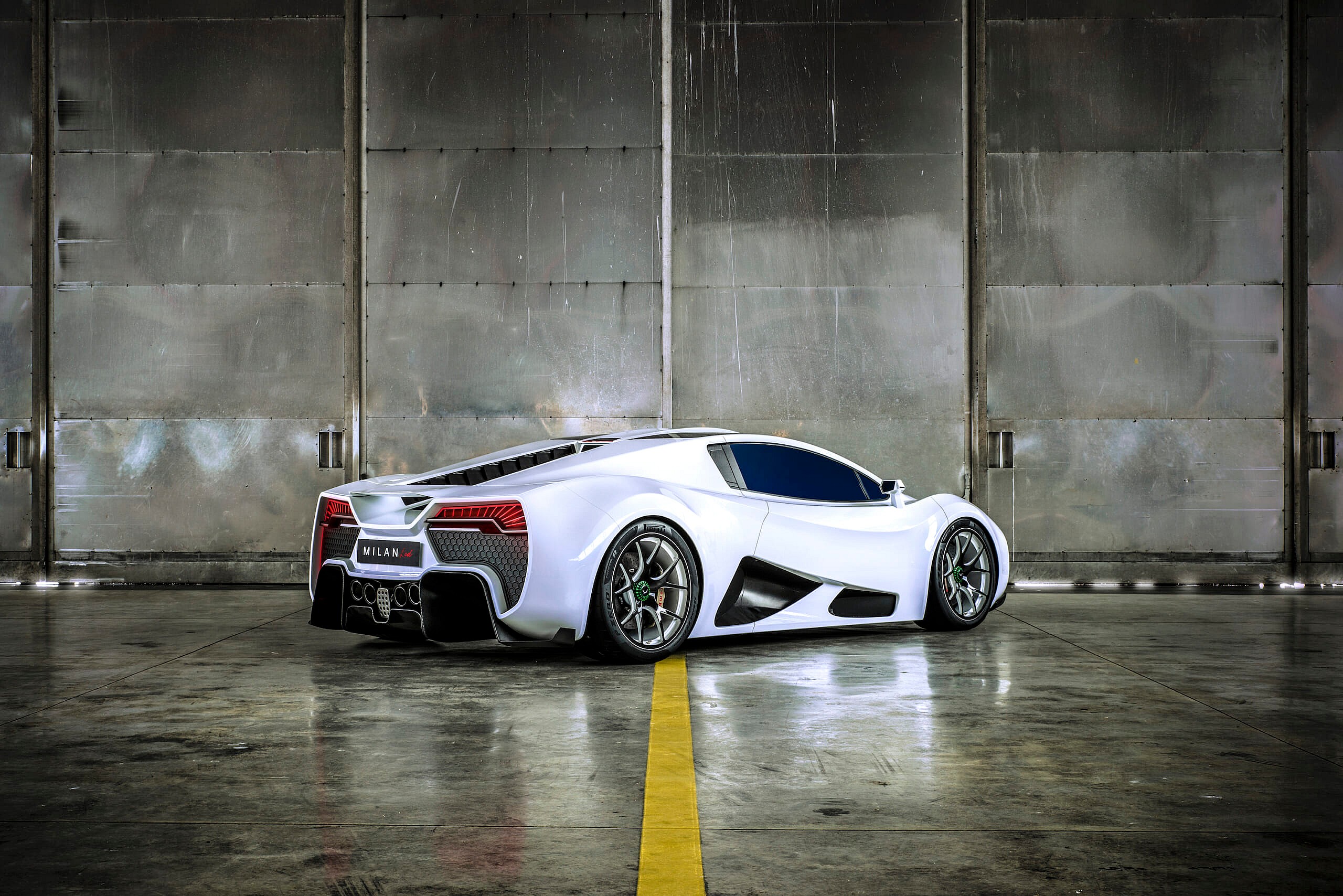 MILAN Red Rearview - Copyright by Milan Automotive Gmbh