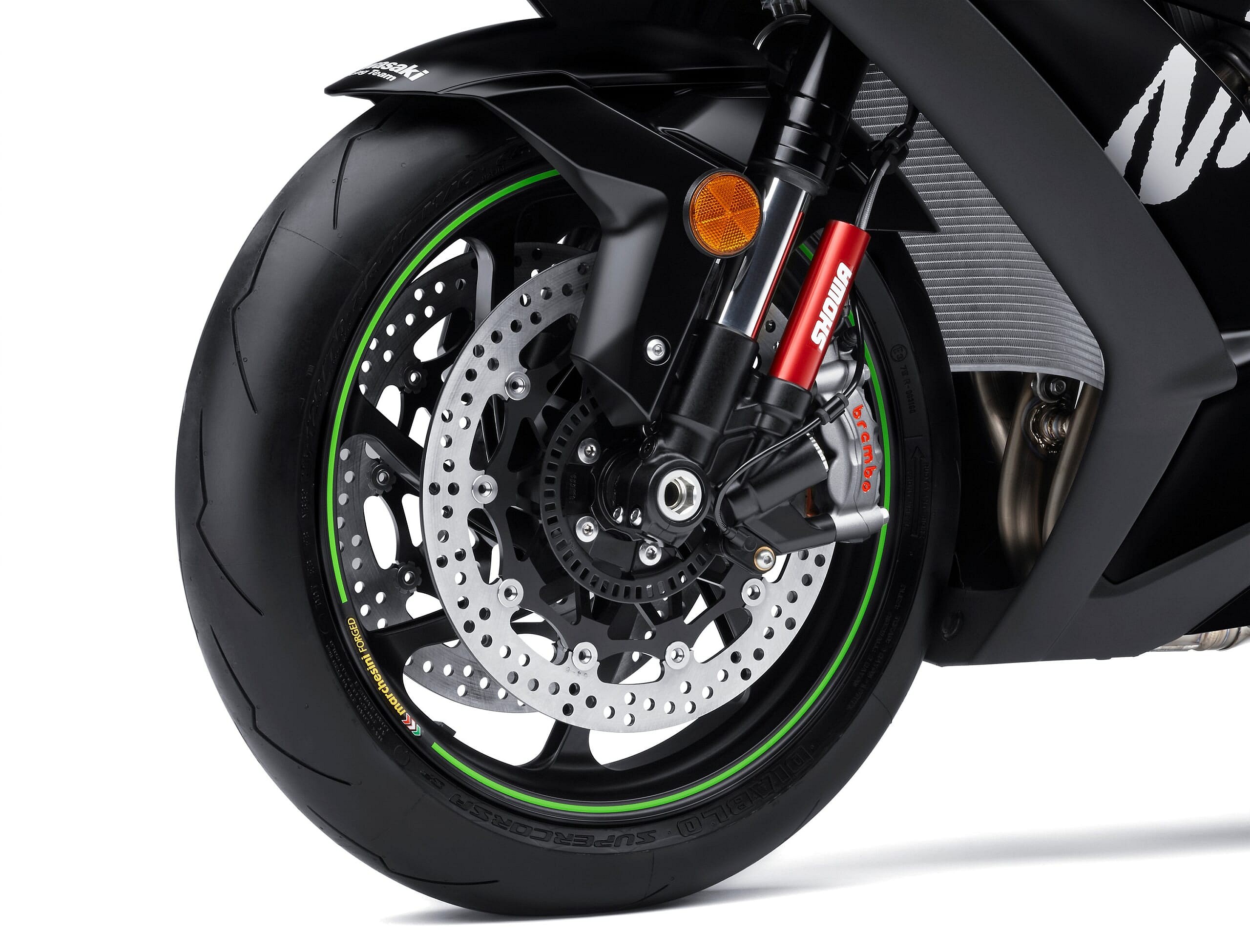 17_ZX1000Z_BK1_Front_Wheel_R.high.jpg