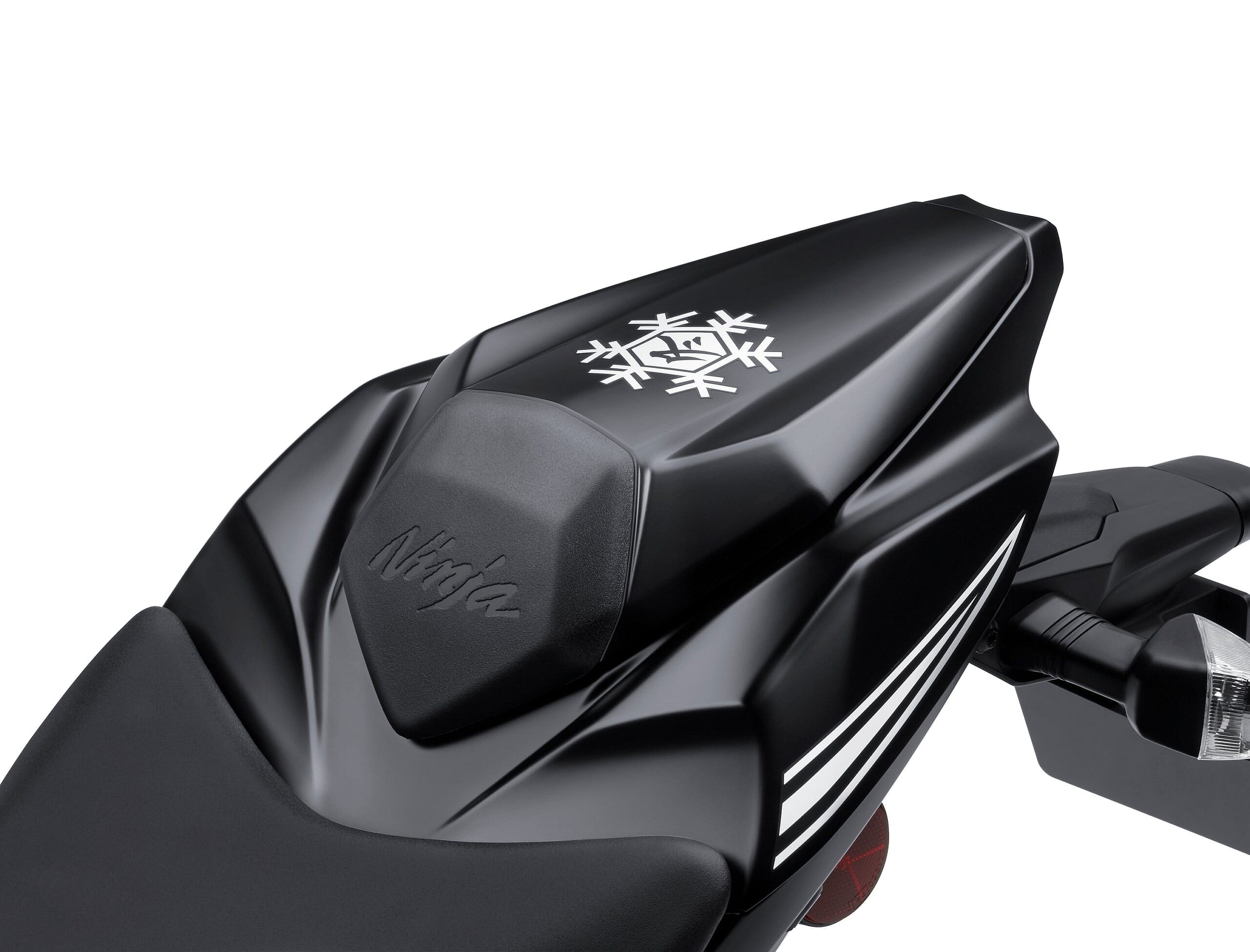 17_ZX1000Z_BK1_Single_Seat_Cover_R.high.jpg