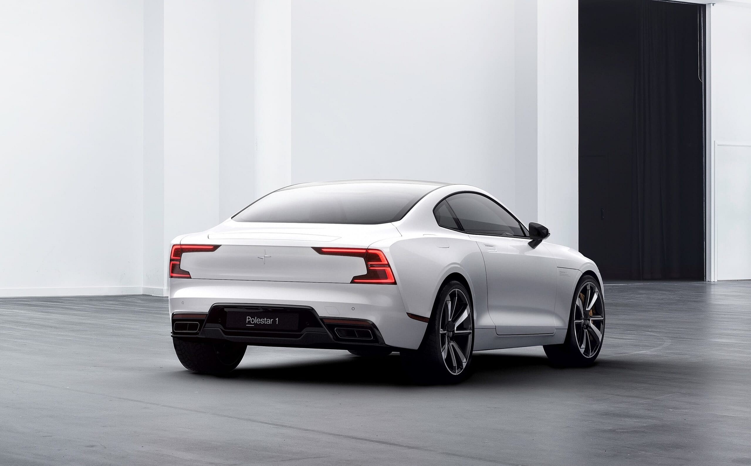 215053_Polestar_1_white_exterior_3_4_rear