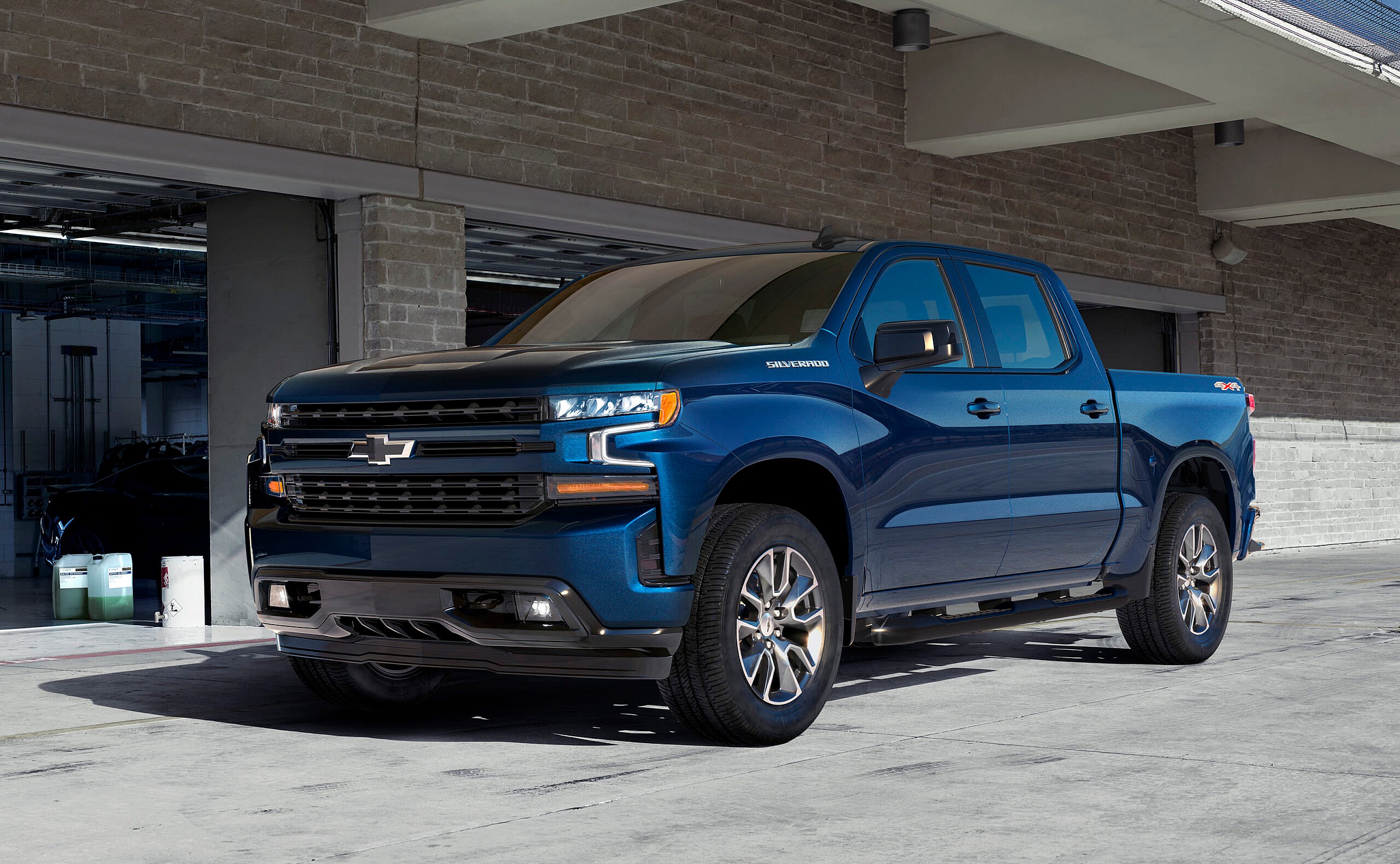 2019-Chevrolet-Silverado-012