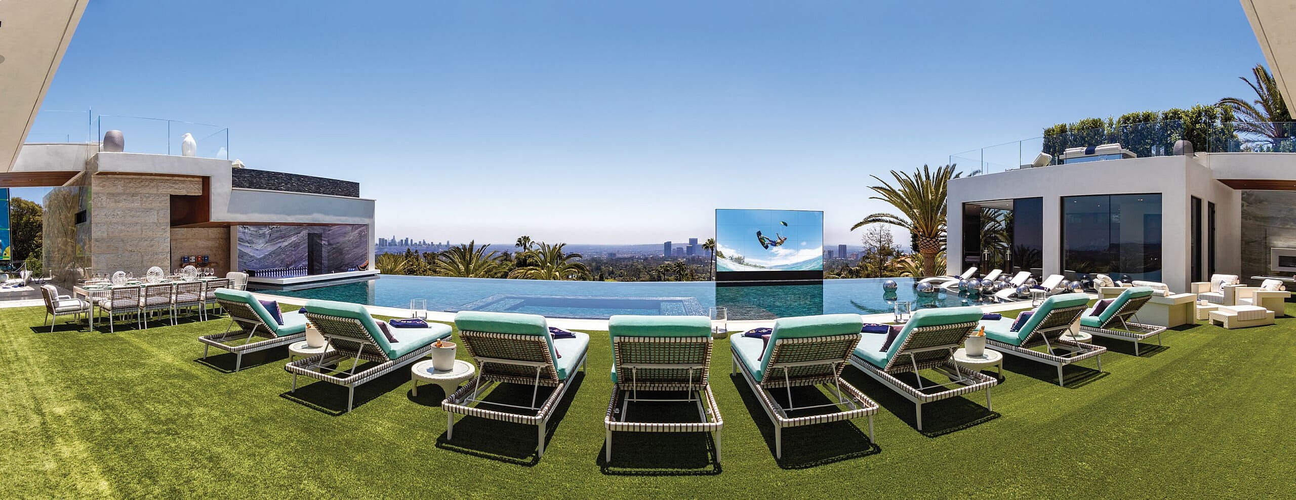 0219-MX_BILLIONAIRE HOUSE.03