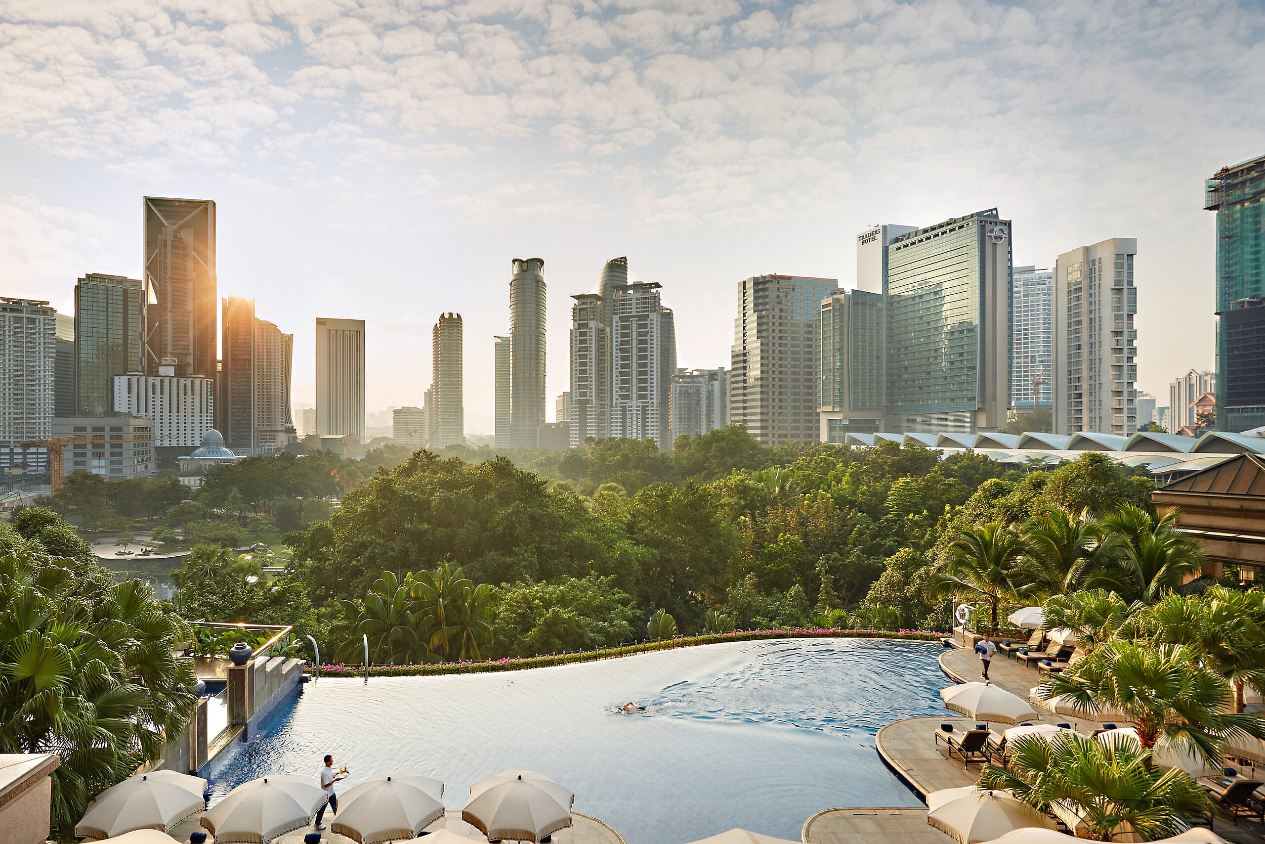 Mandarin Oriental kuala-lumpur-swimming-pool-2