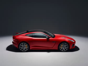 jaguarftype18mysvrcoupestudioexterior10011701.jpg