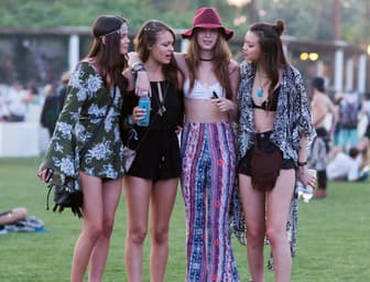 03-coachella-street-style-09.jpg