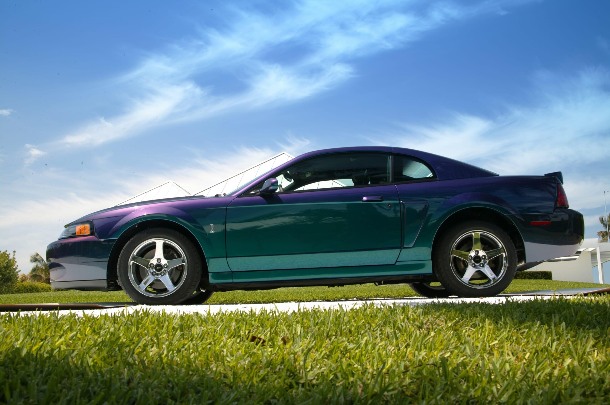 2004-Ford_SVT_Mustang_Cobra_mystichrome_CN336501-029
