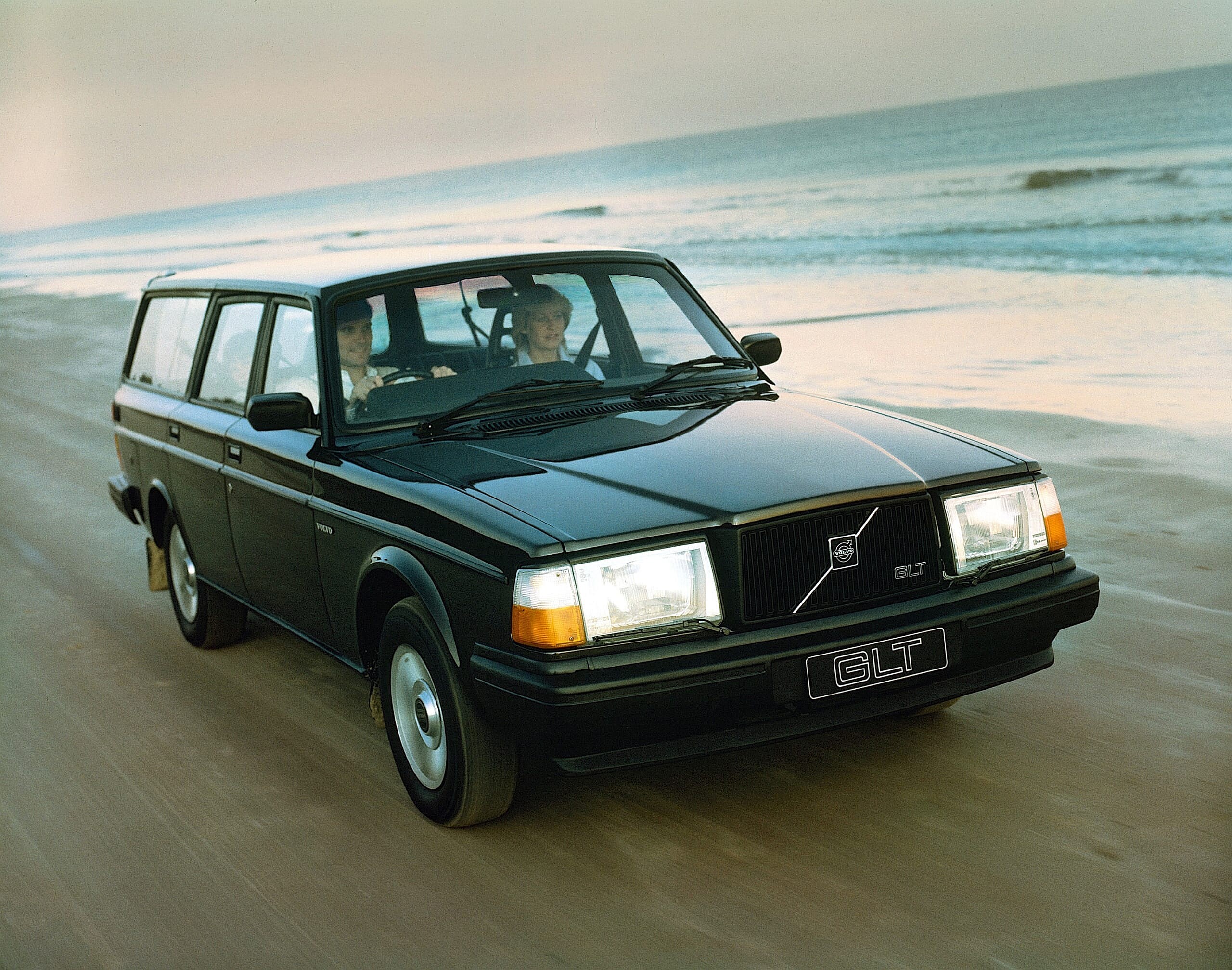 6173_Volvo 245 GLT UK