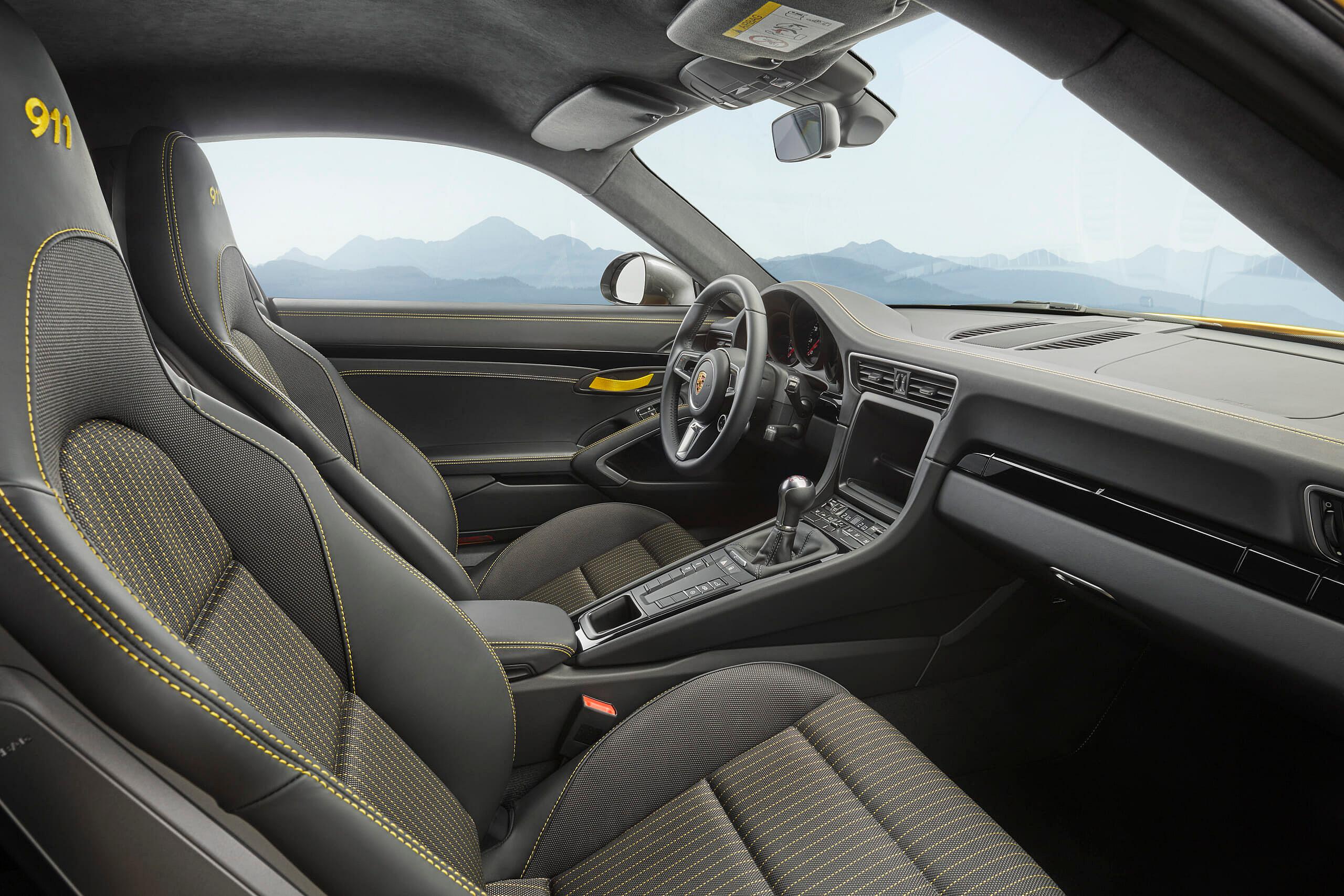Porsche 911 Carrera T4