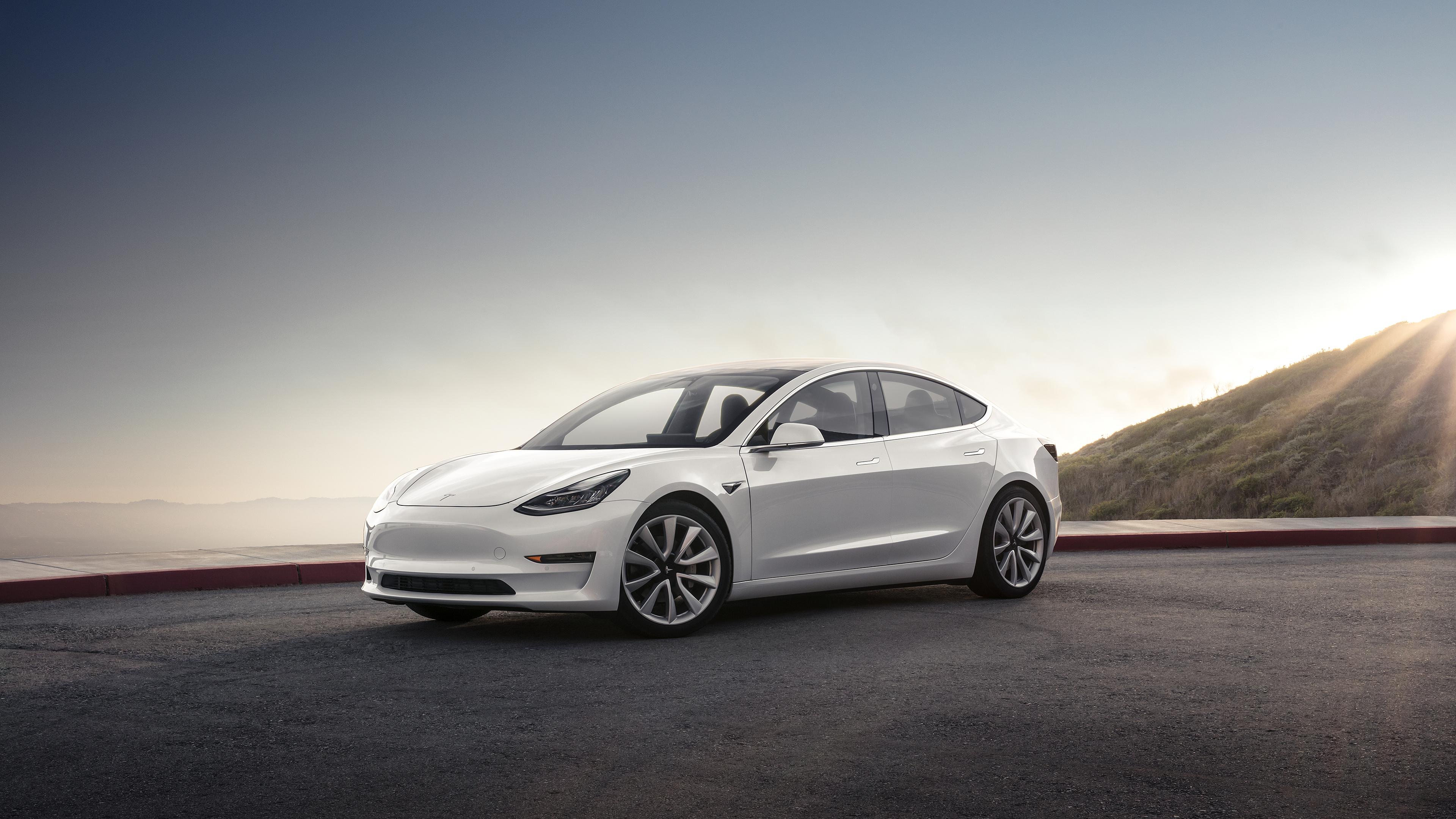 Model 3 Mountain - Pearl