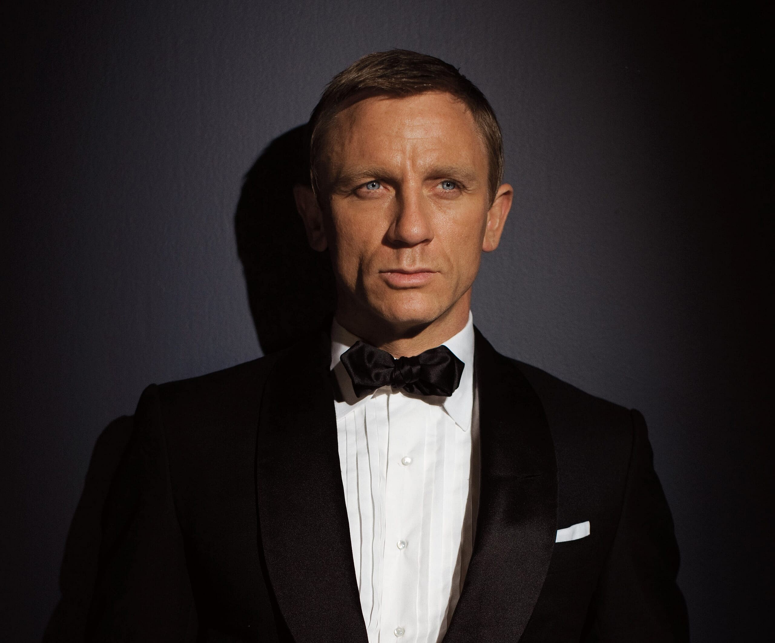 Aston Martin x Daniel Craig (4)