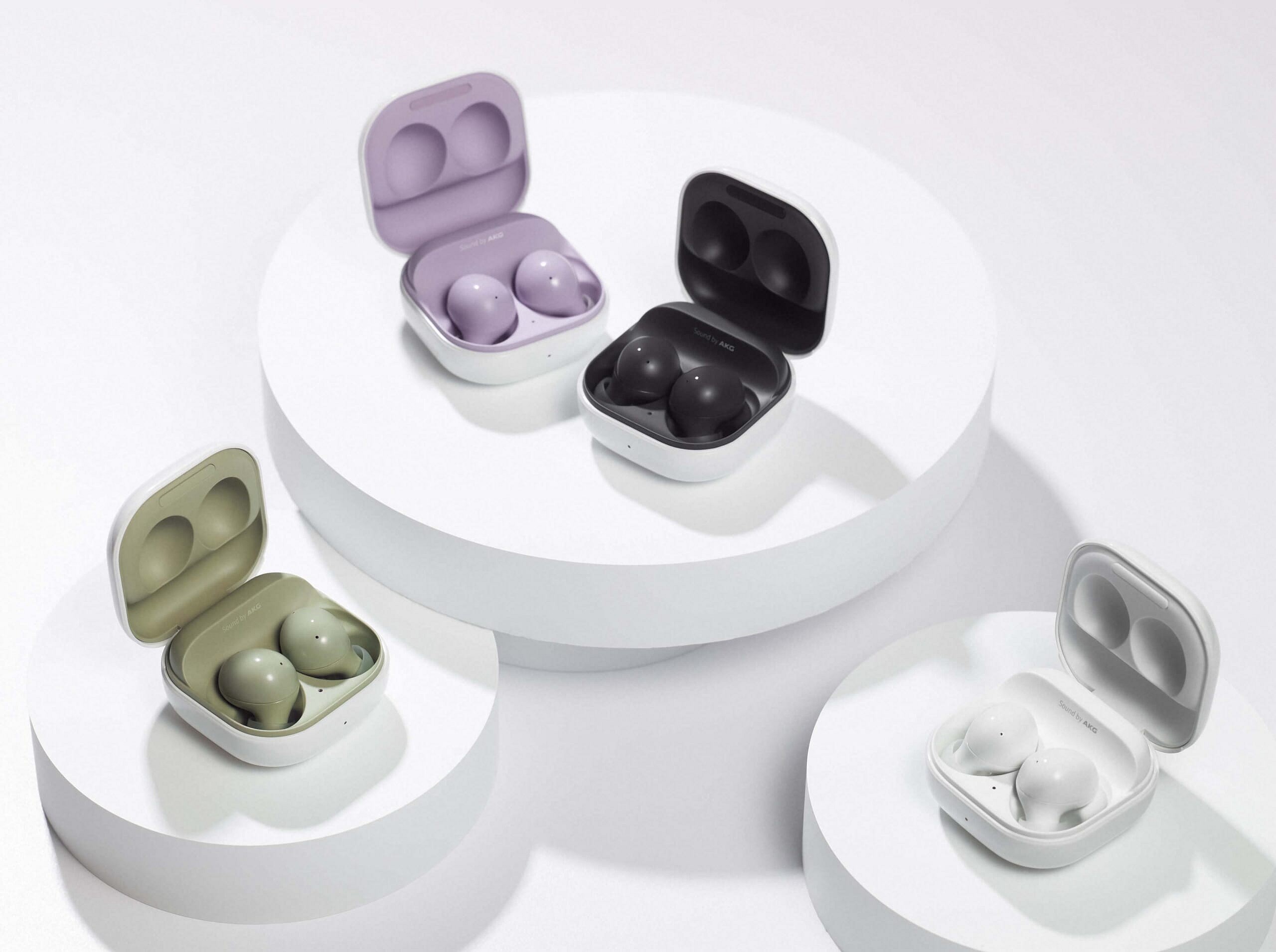 02_02 Berry Family_02_galaxybuds2_family_graphite_white_olive_lavender_L