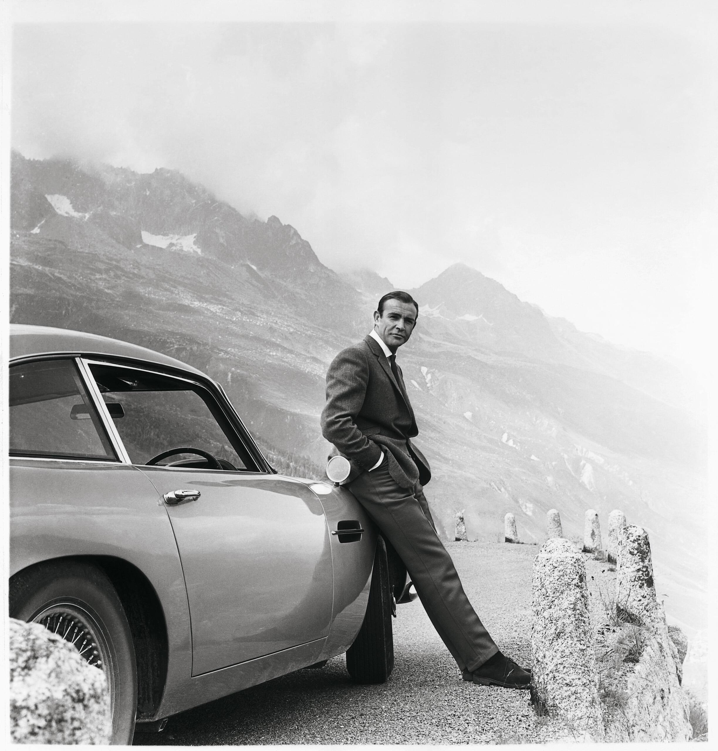Goldfinger DB5 Continuation_Goldfinger 1964_01 James Bond Aston Martin