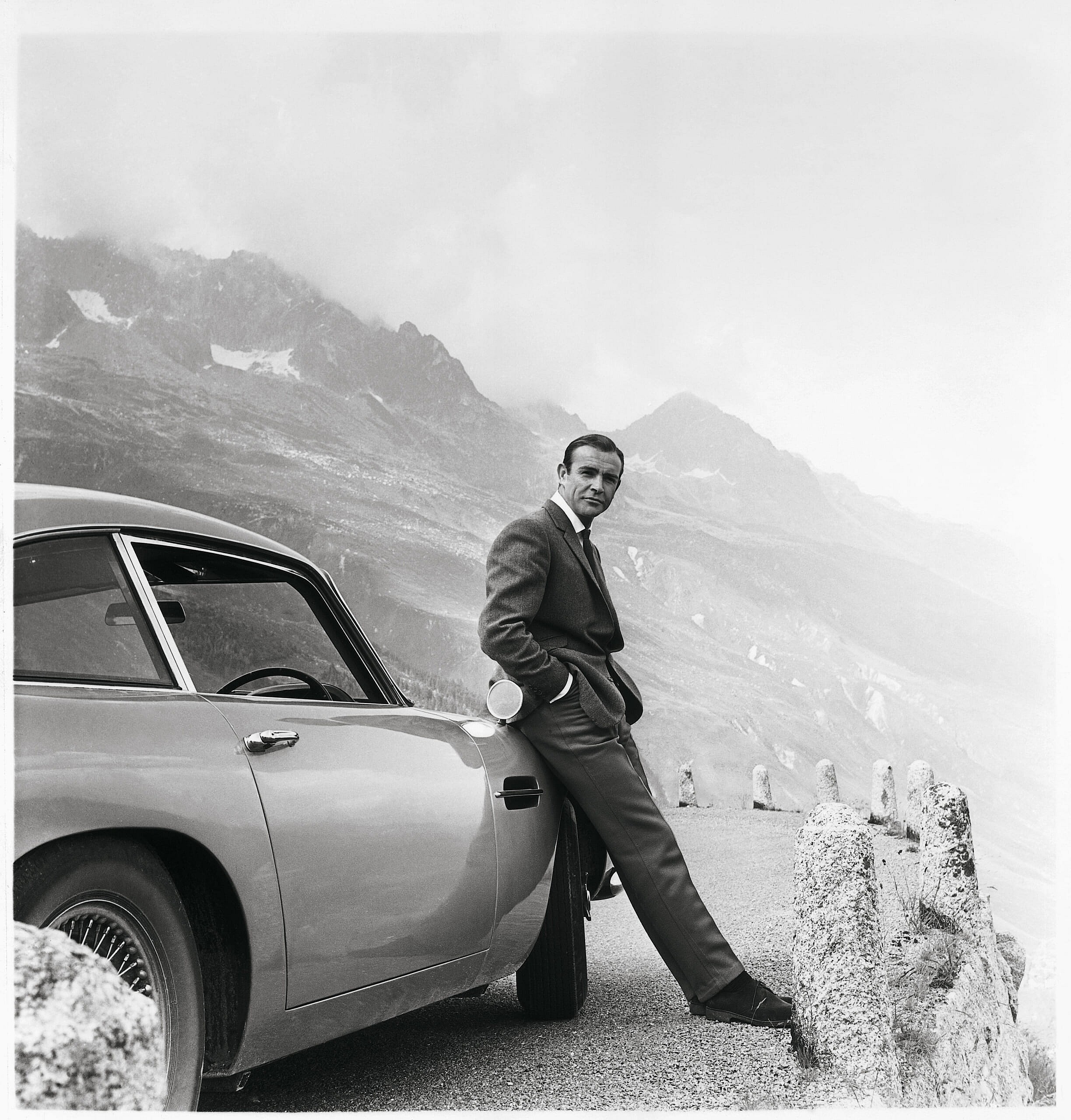 Goldfinger DB5 Continuation_Goldfinger 1964_01 James Bond Aston Martin
