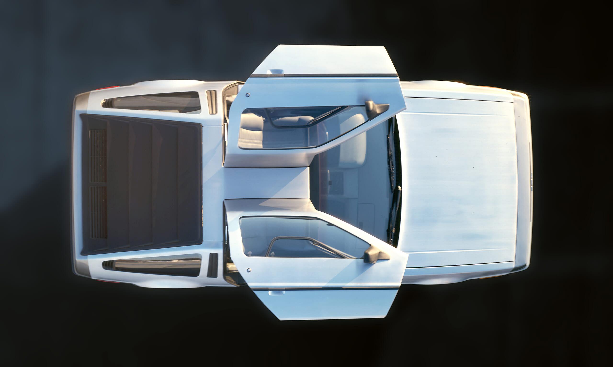 DeLorean 05