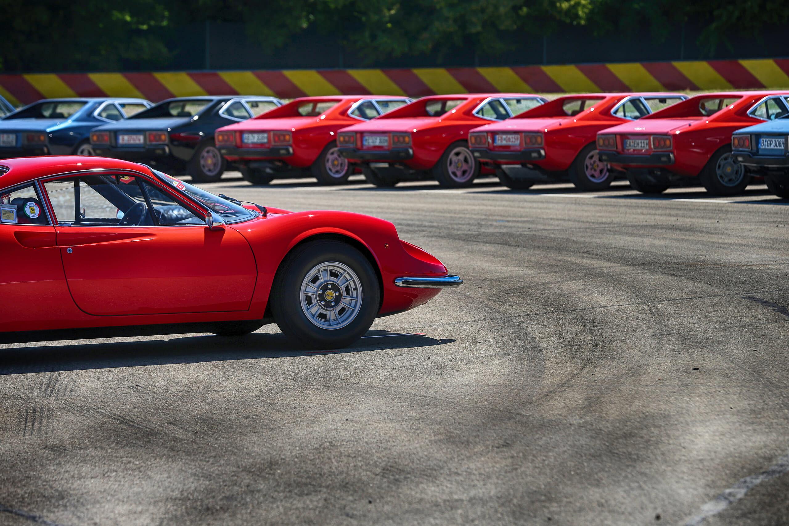 car-dino-50years-07