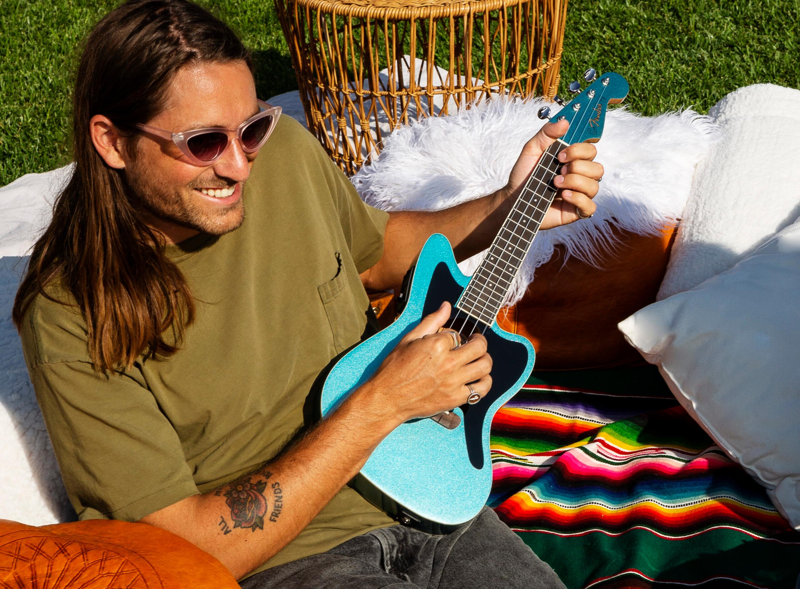 Fender_FullertonUkes_Lifestyle_0816