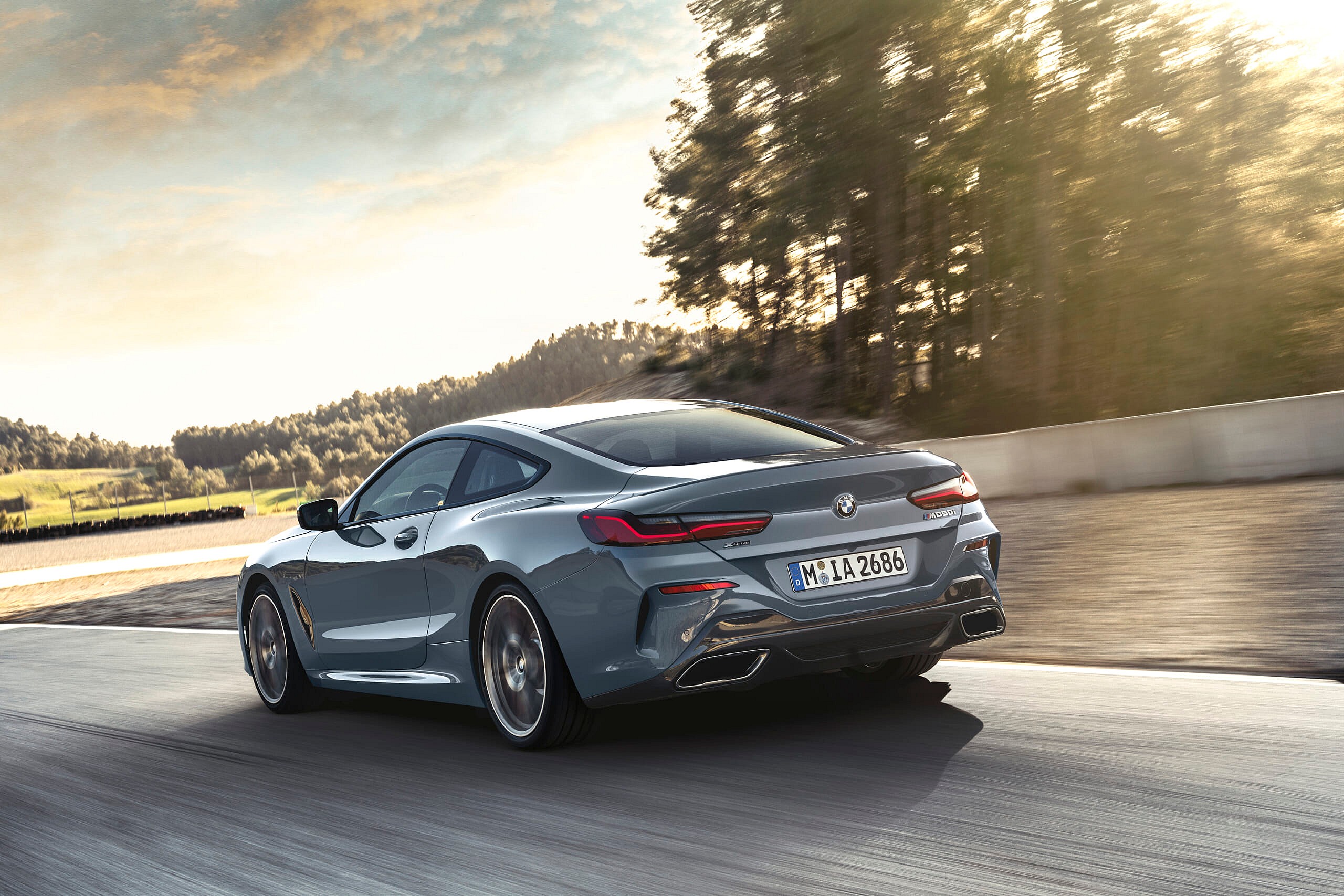 BMW 8-Series9