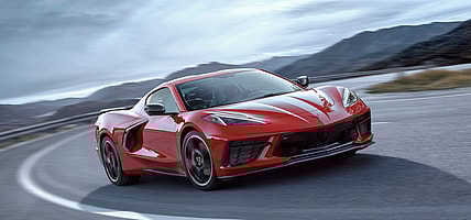 2020-Chevrolet-Corvette-Stingray-004