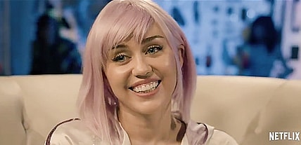 miley-cyrus-black-mirror-2