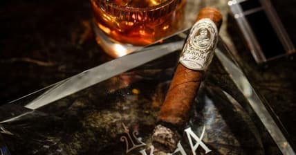 Thanksgiving Cigars Promo Gurkha Treinta
